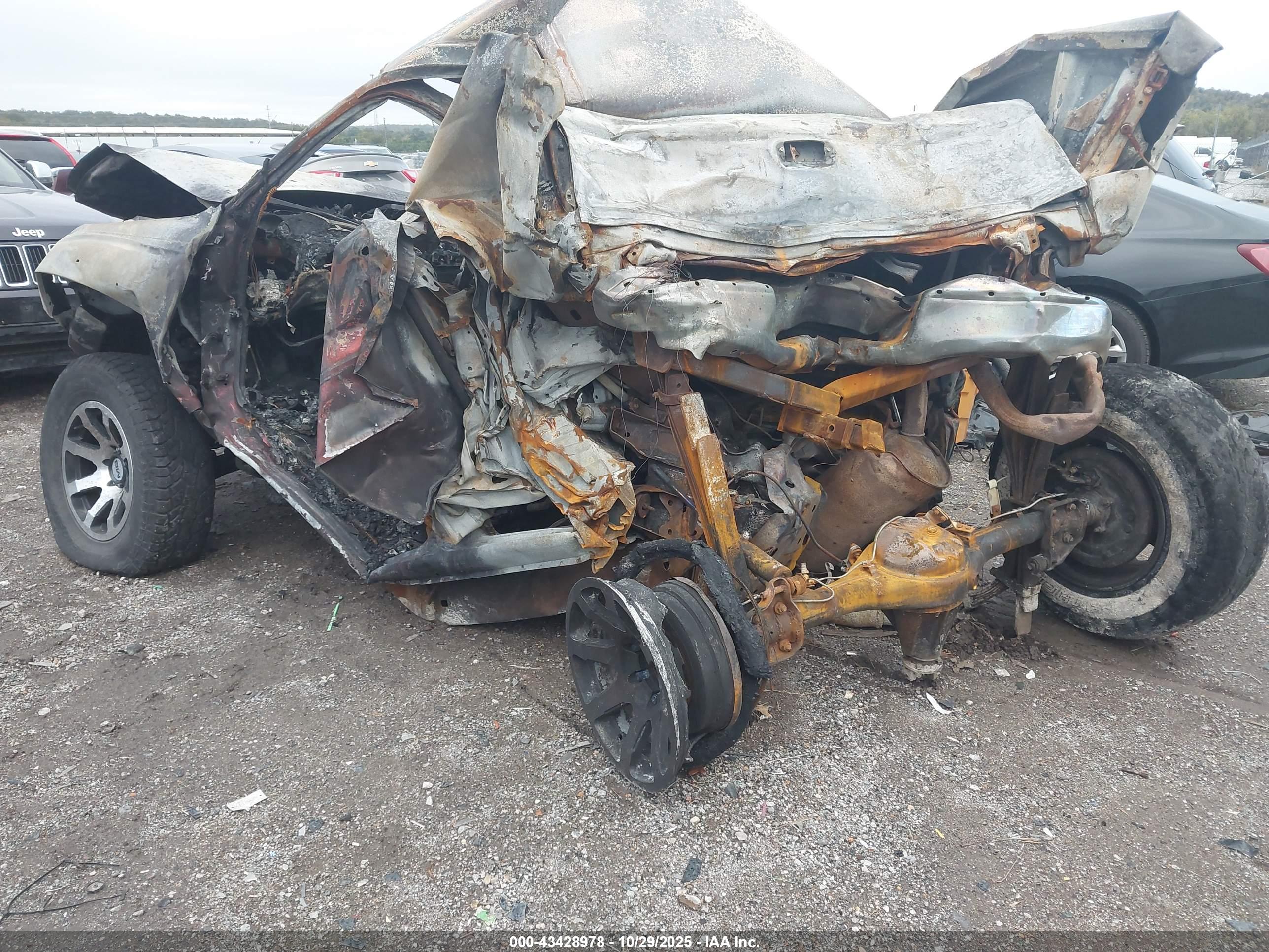 TOYOTA TACOMA image 3