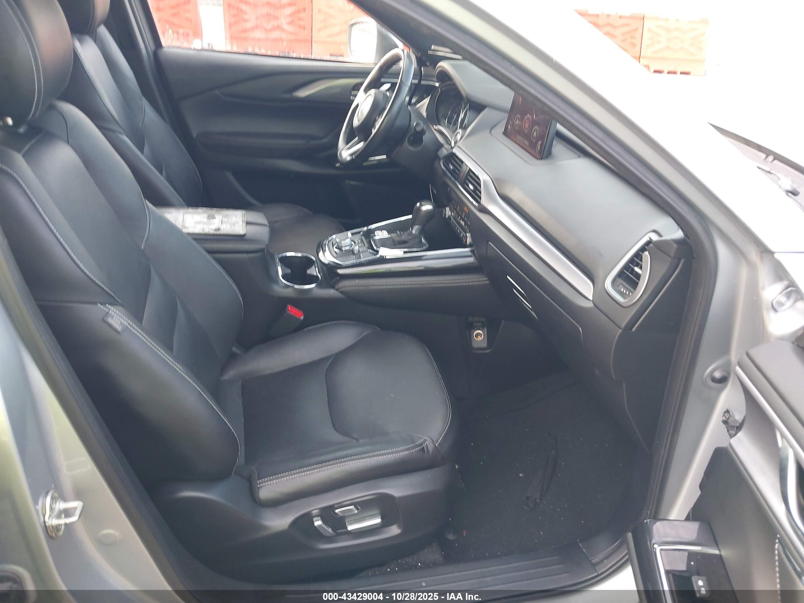 MAZDA CX-9 image 5
