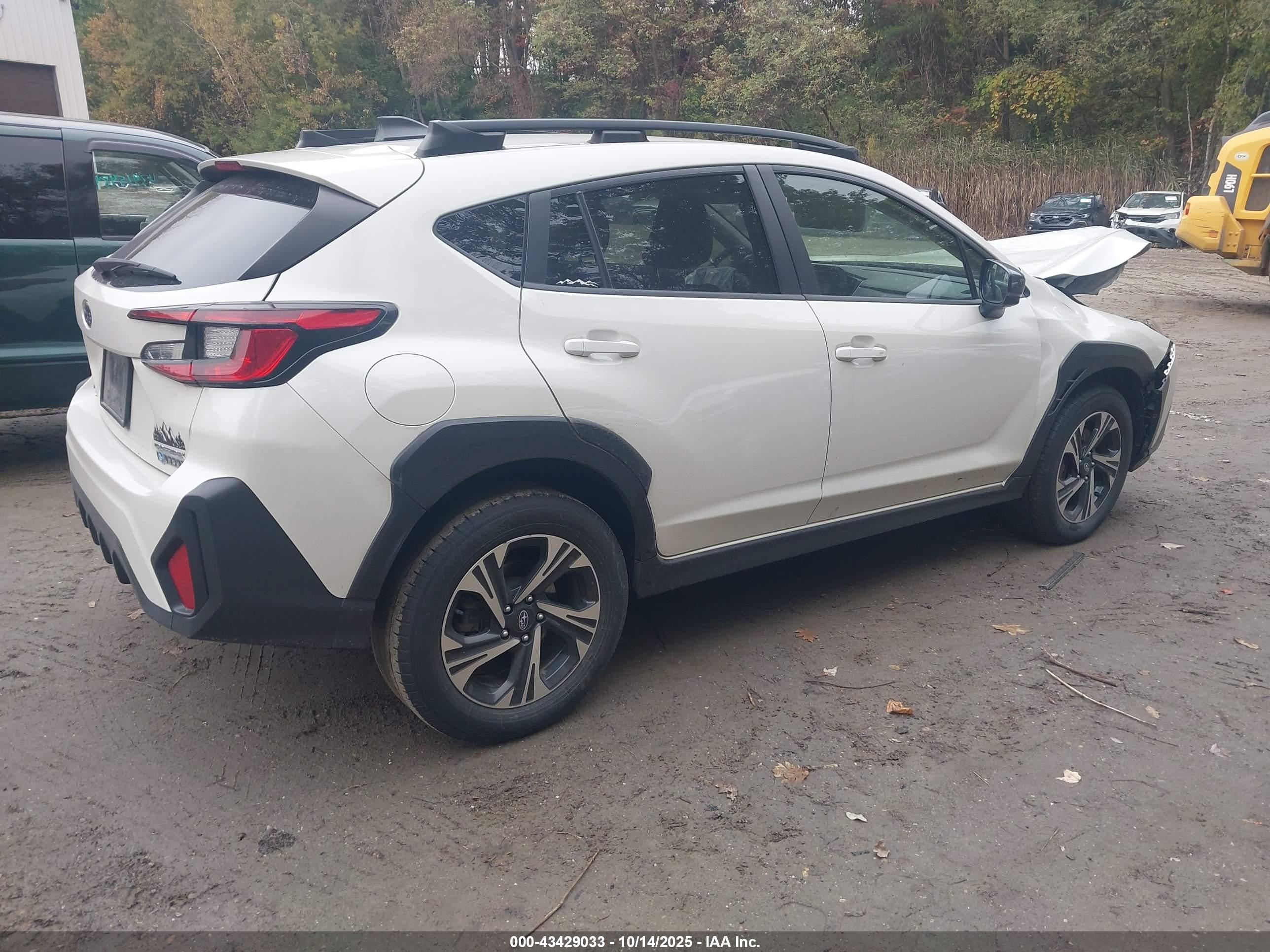 SUBARU CROSSTREK image 4