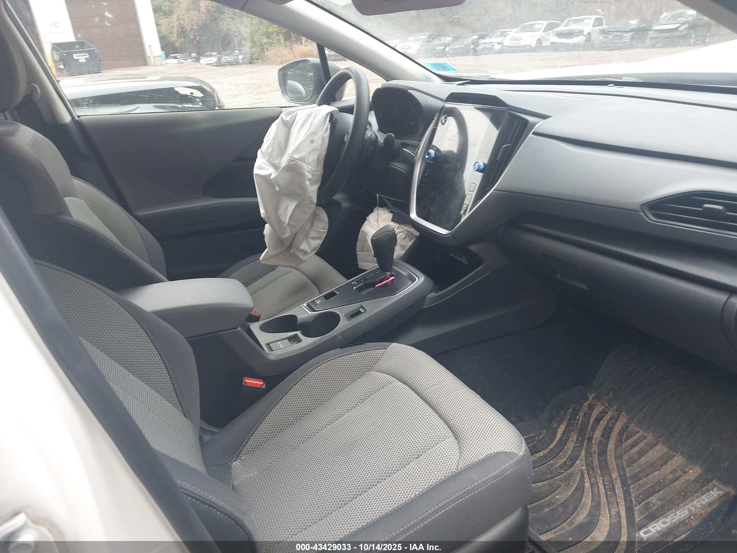 SUBARU CROSSTREK image 5