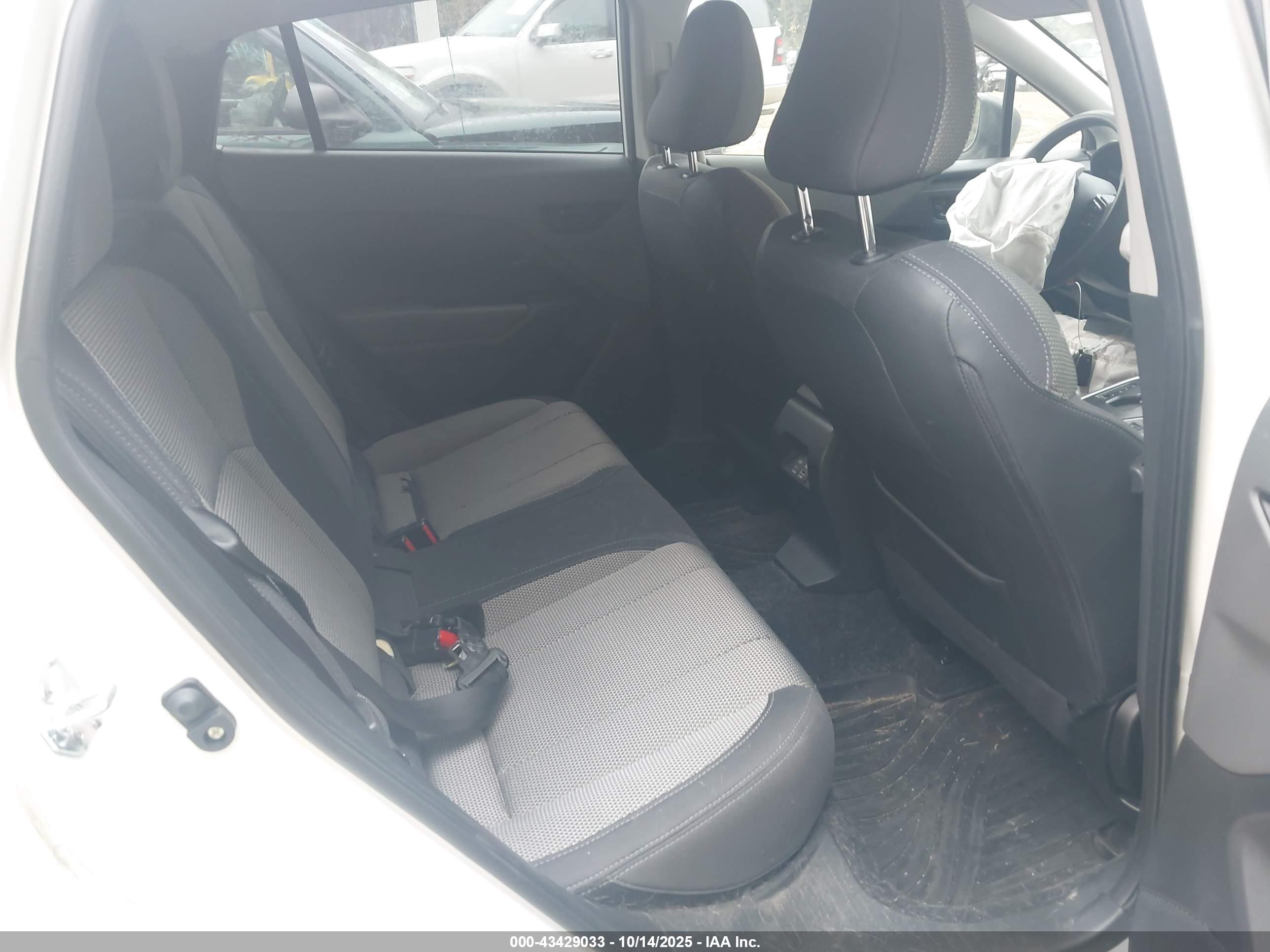 SUBARU CROSSTREK image 8