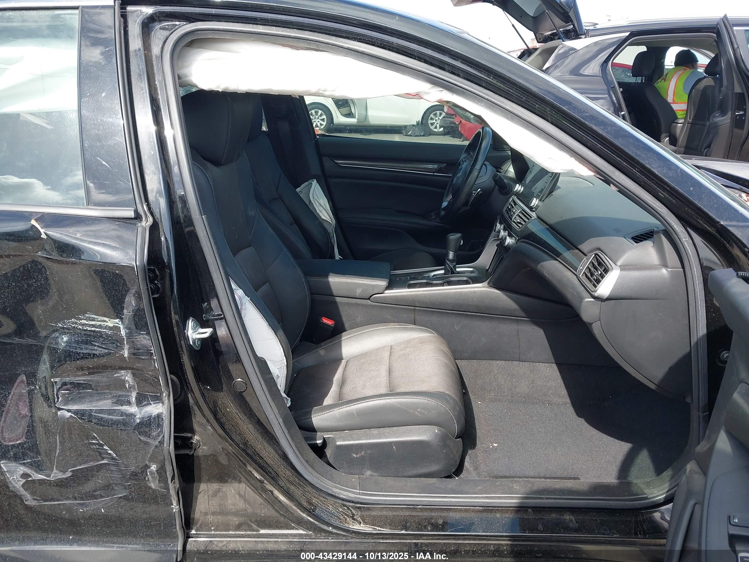 HONDA ACCORD image 5