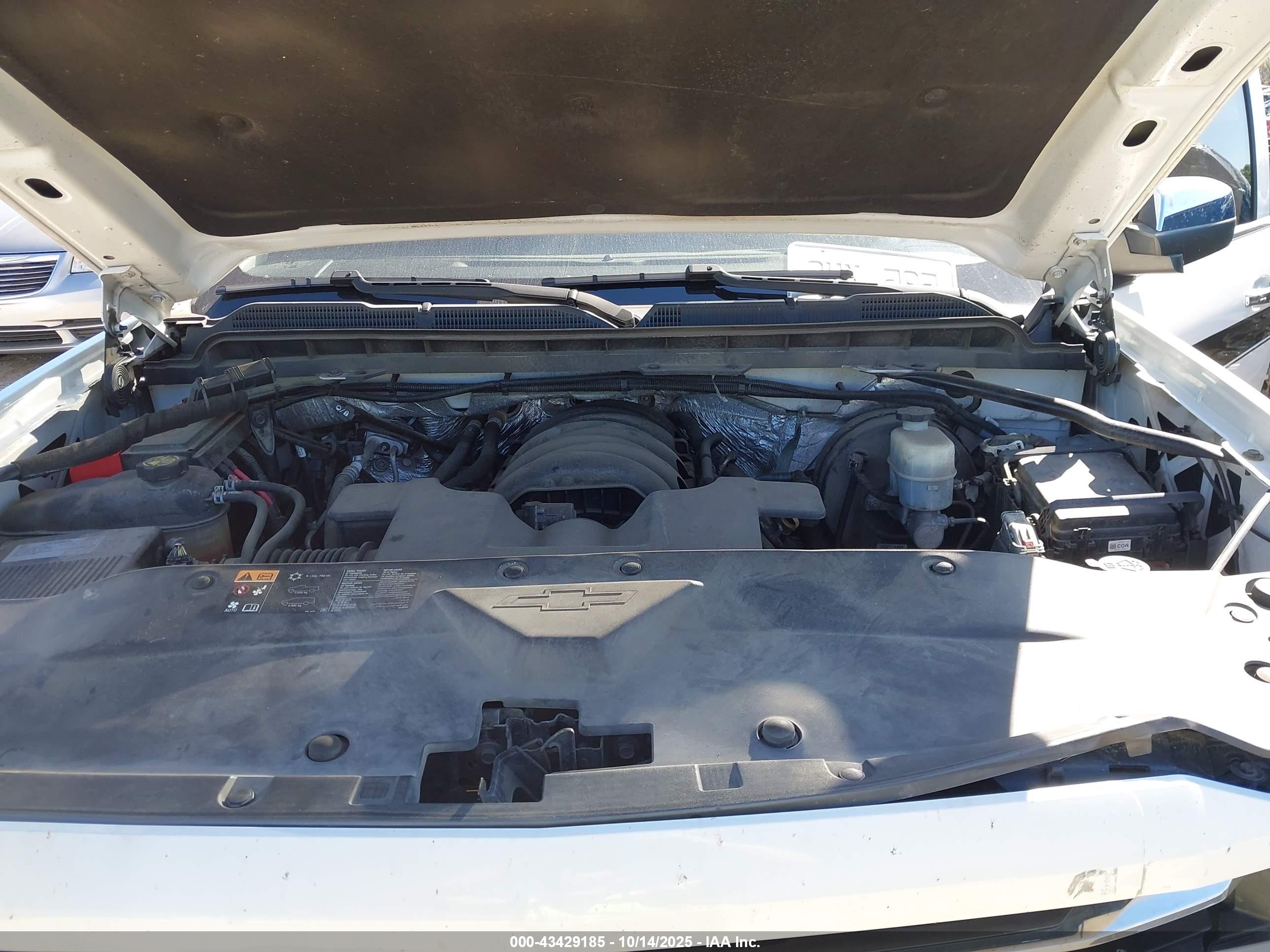 CHEVROLET SILVERADO image 10