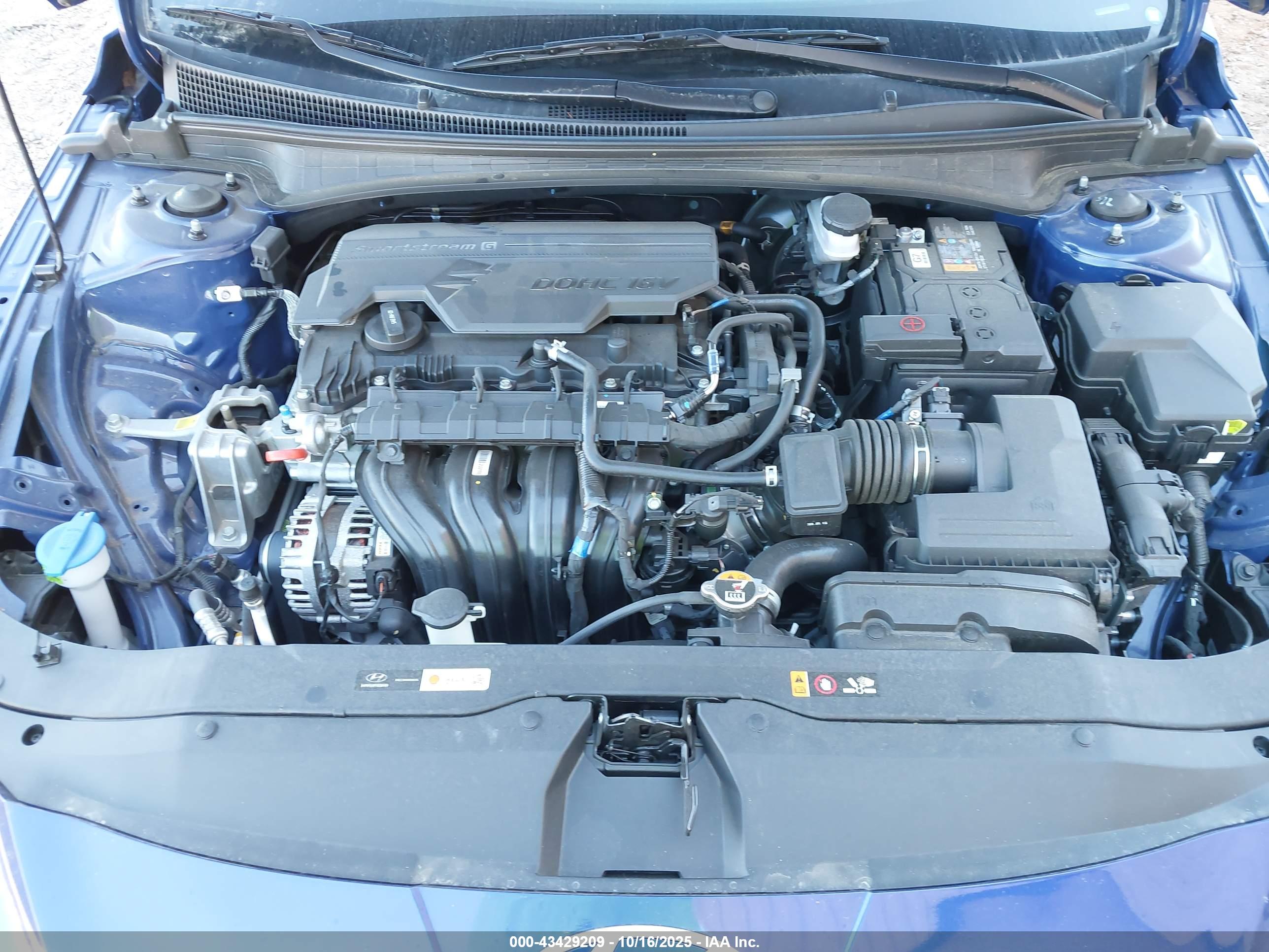 HYUNDAI ELANTRA image 10