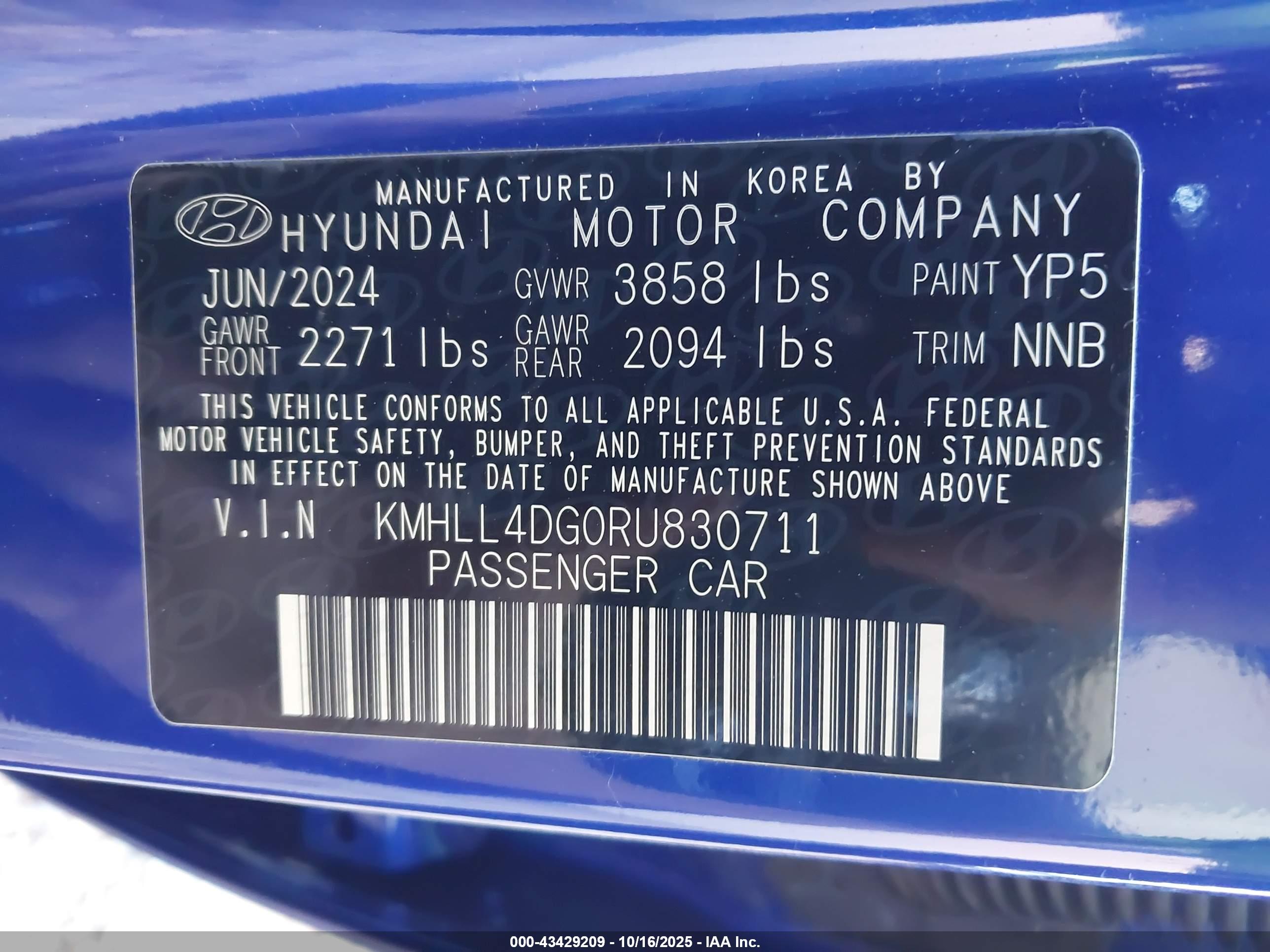 HYUNDAI ELANTRA image 9
