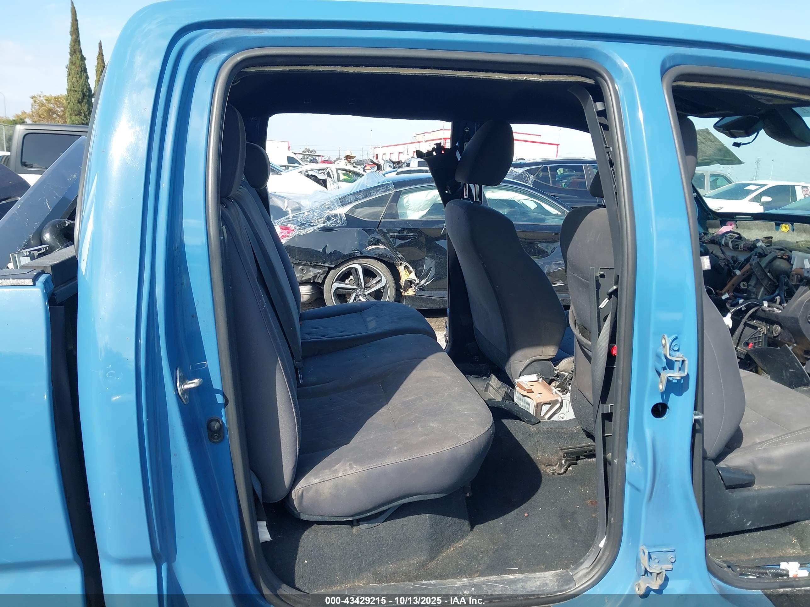 TOYOTA TACOMA image 8