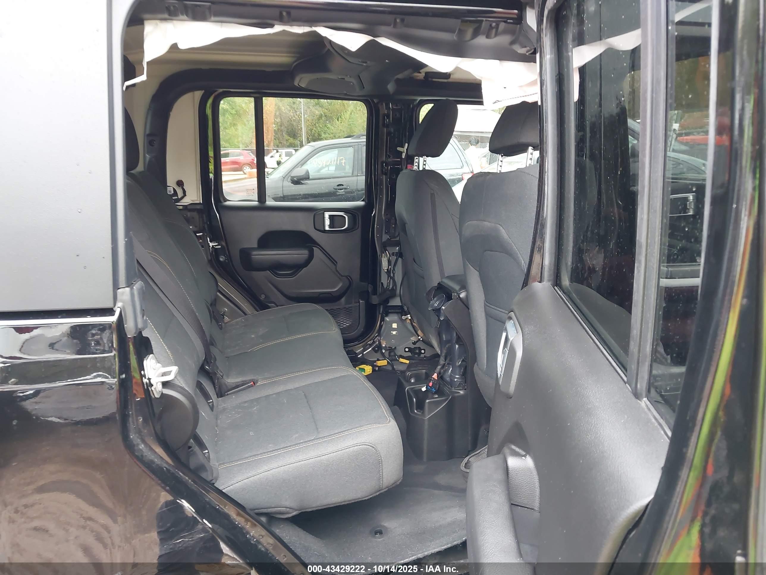 JEEP GLADIATOR image 8