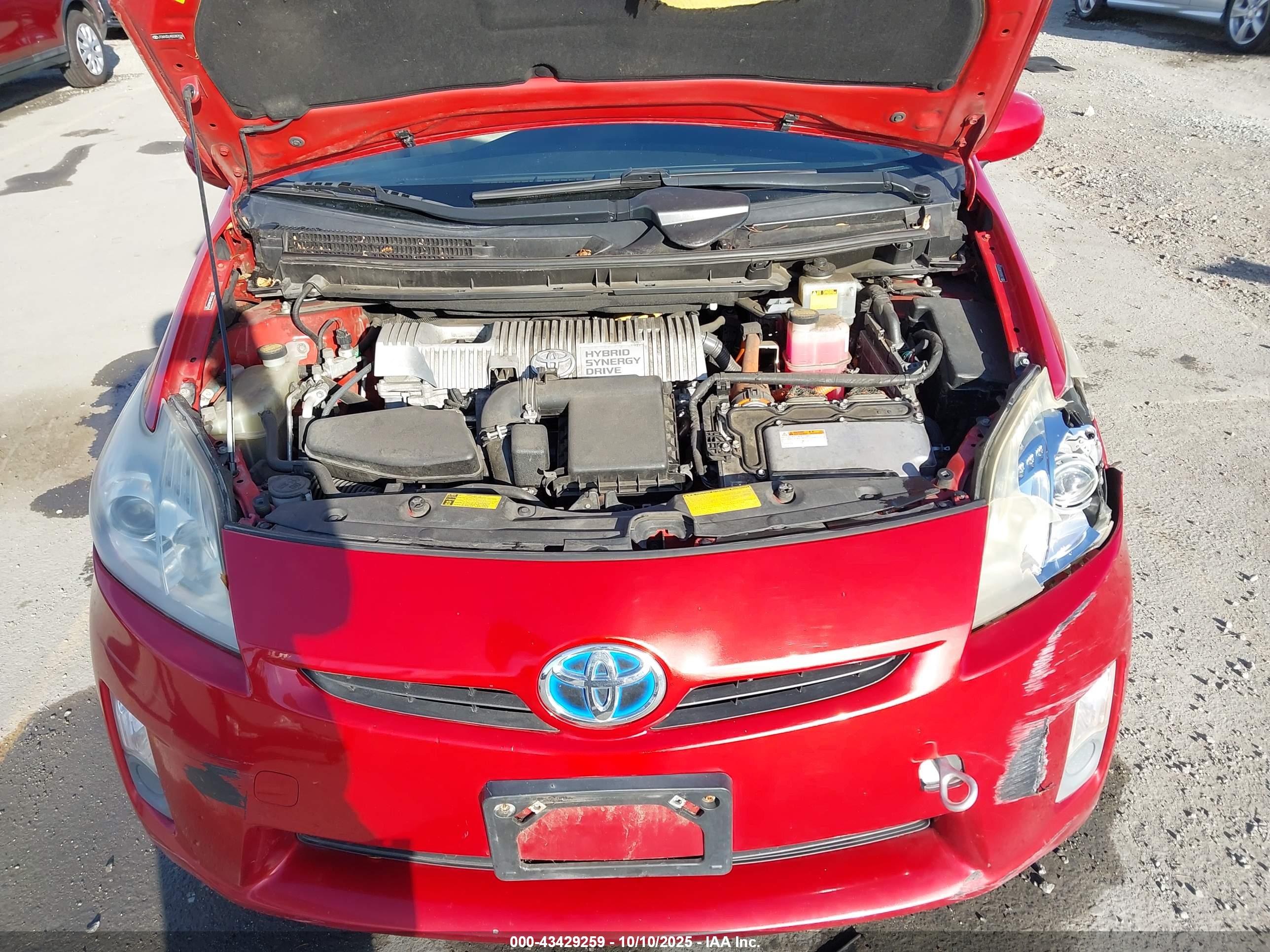 TOYOTA PRIUS image 10