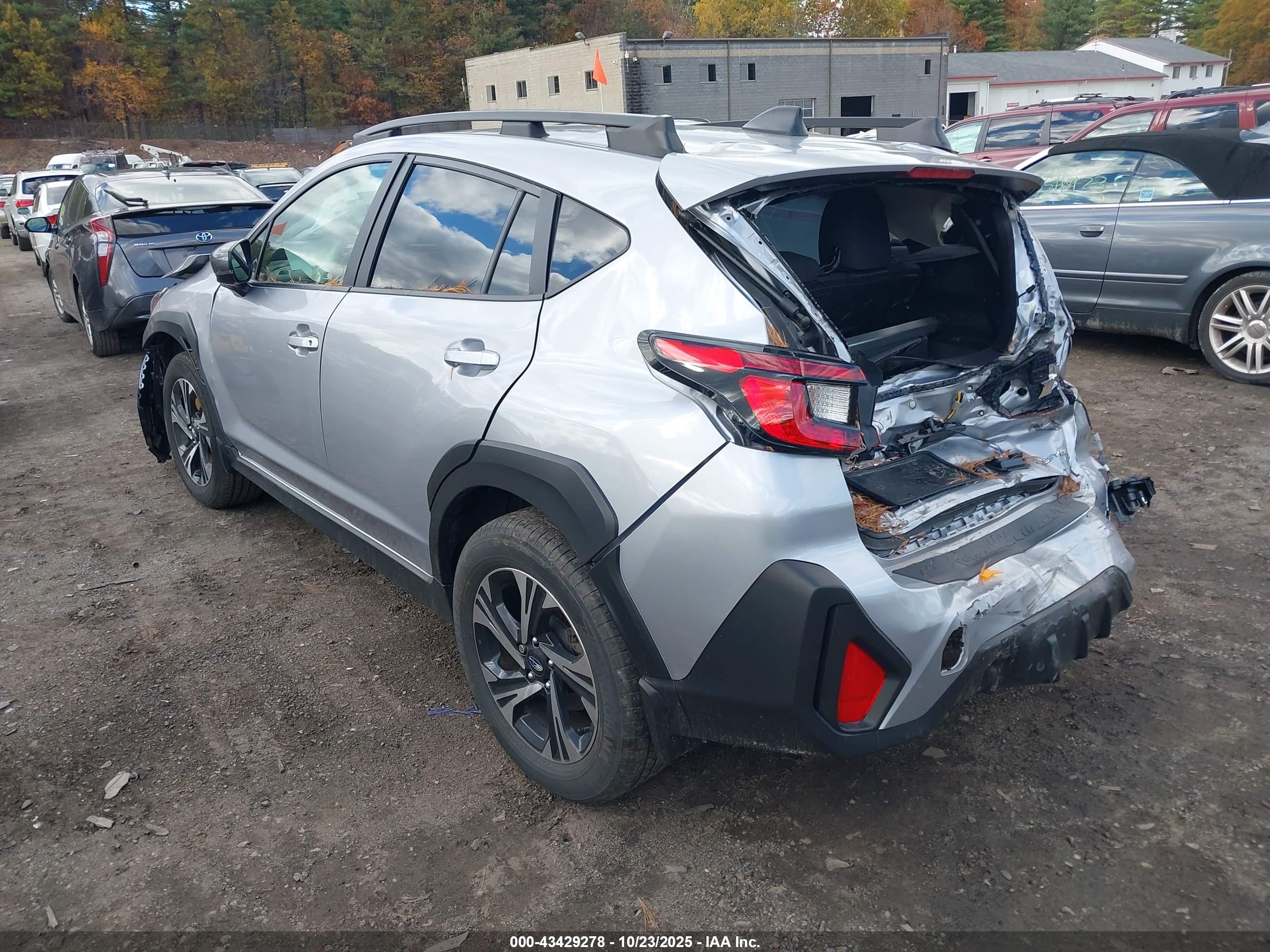 SUBARU CROSSTREK image 3