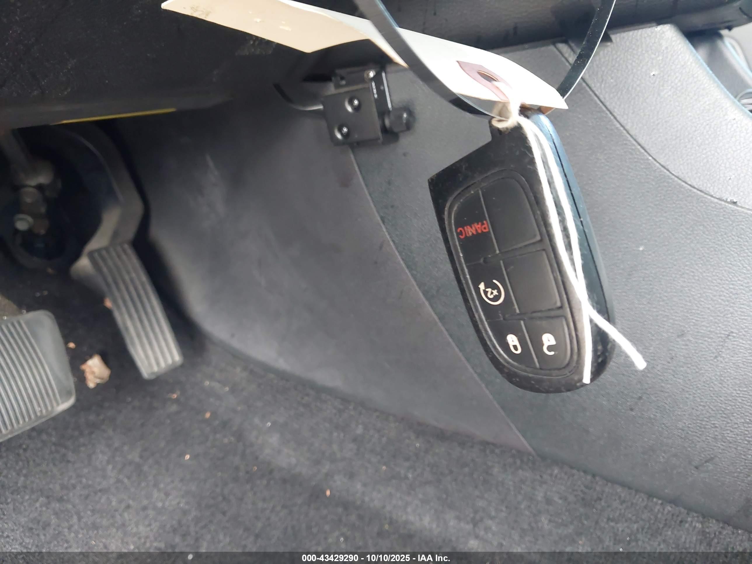 JEEP CHEROKEE image 11