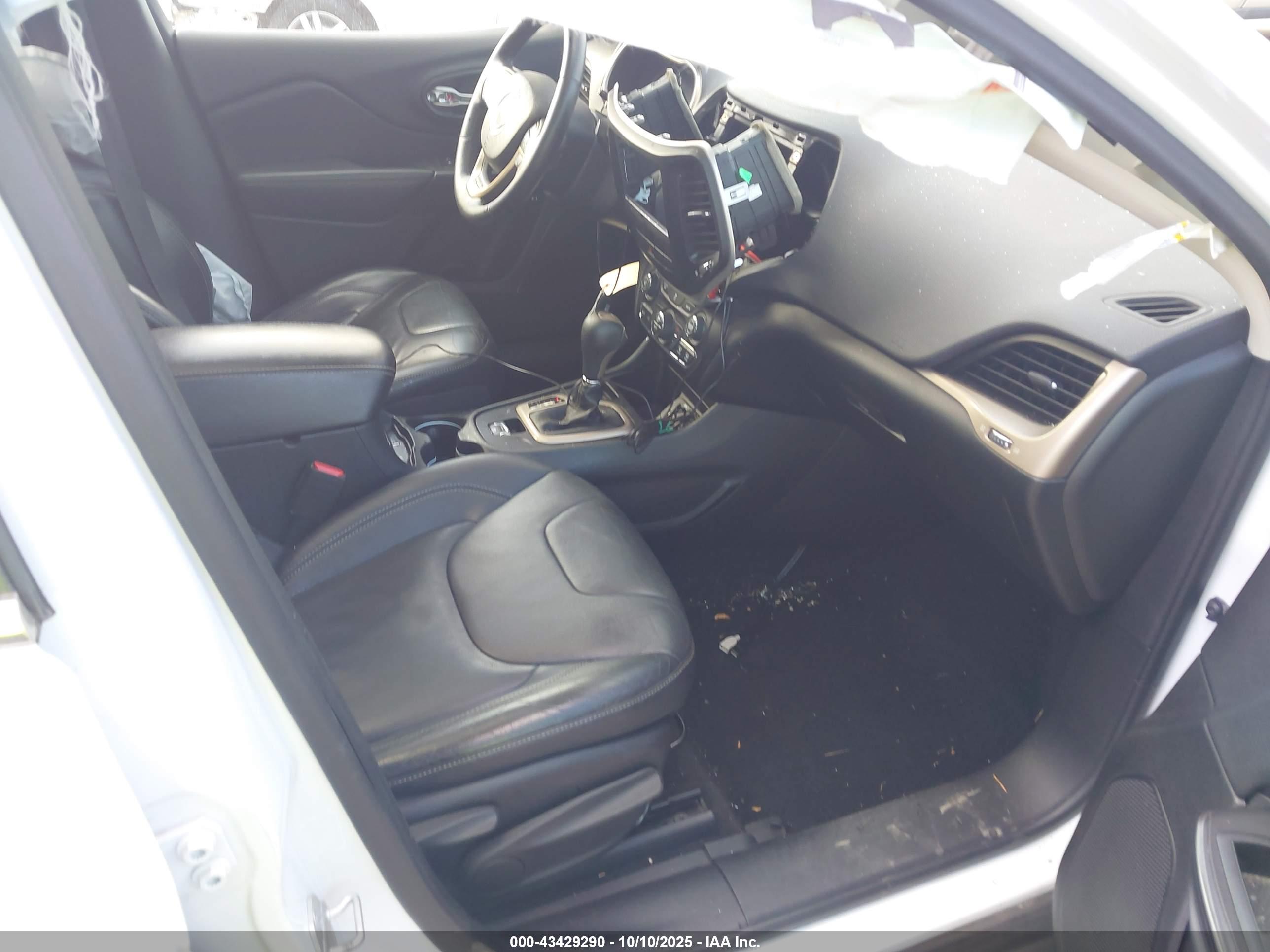 JEEP CHEROKEE image 5