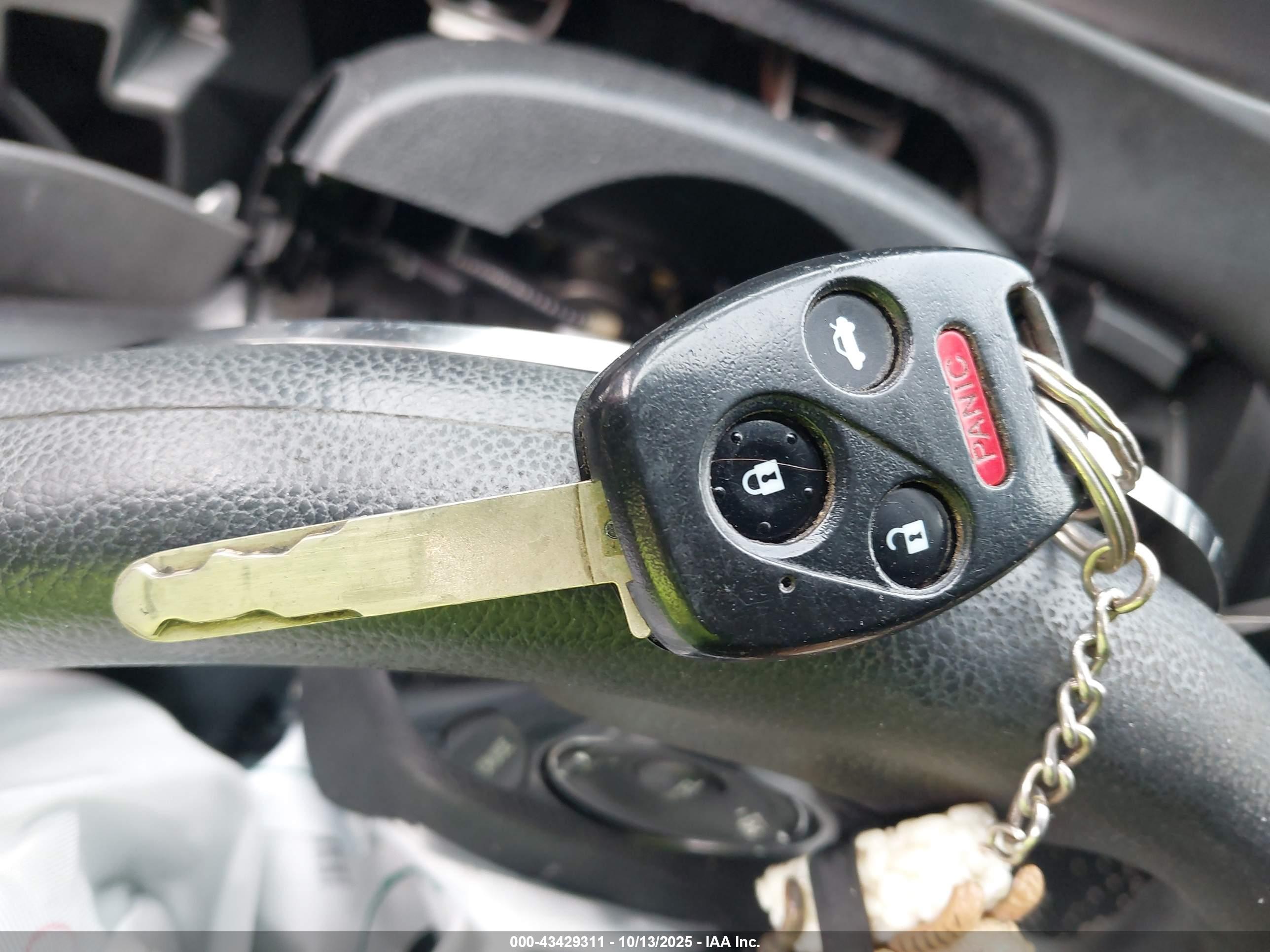HONDA CIVIC image 11