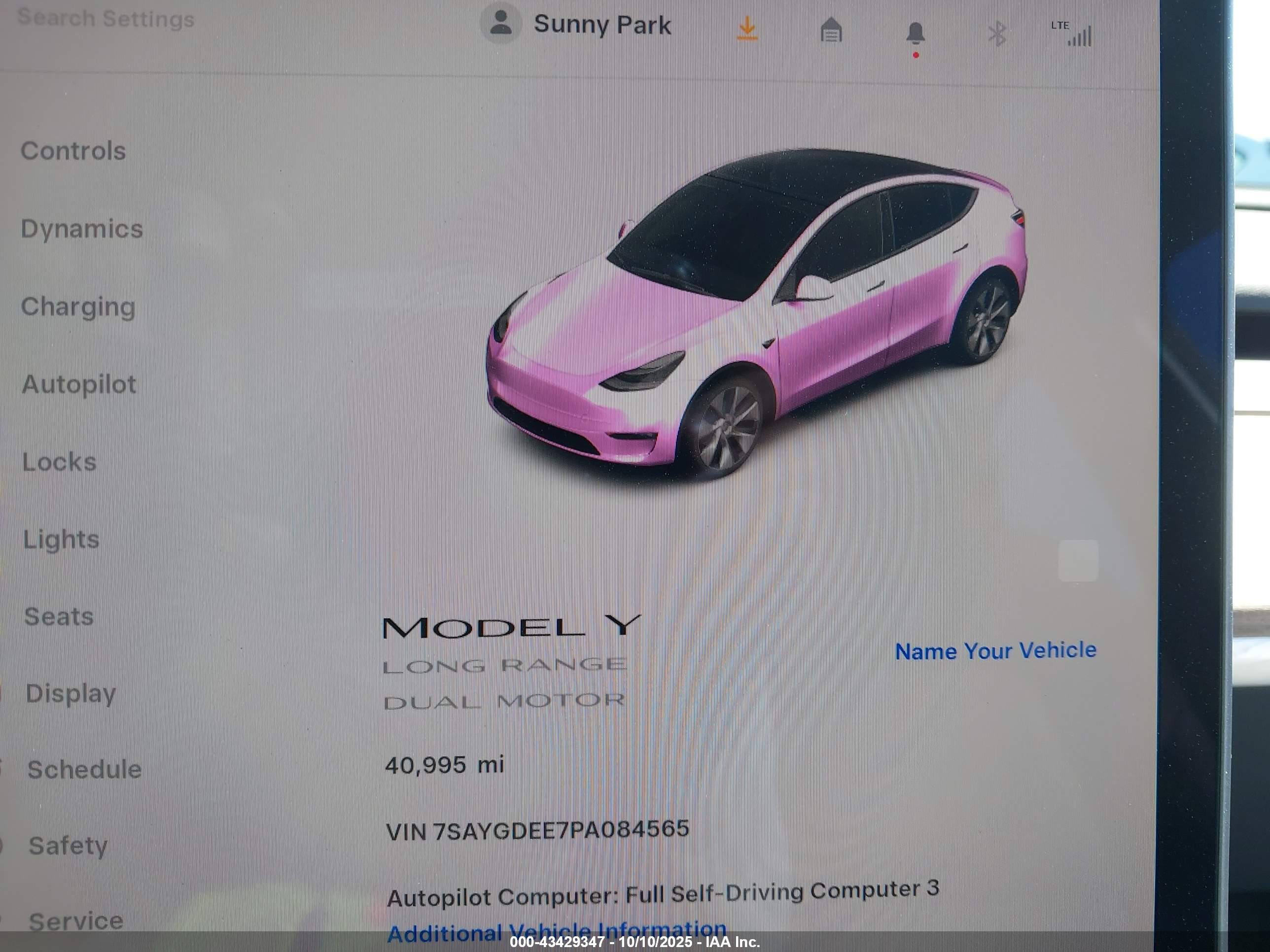 TESLA MODEL image 7
