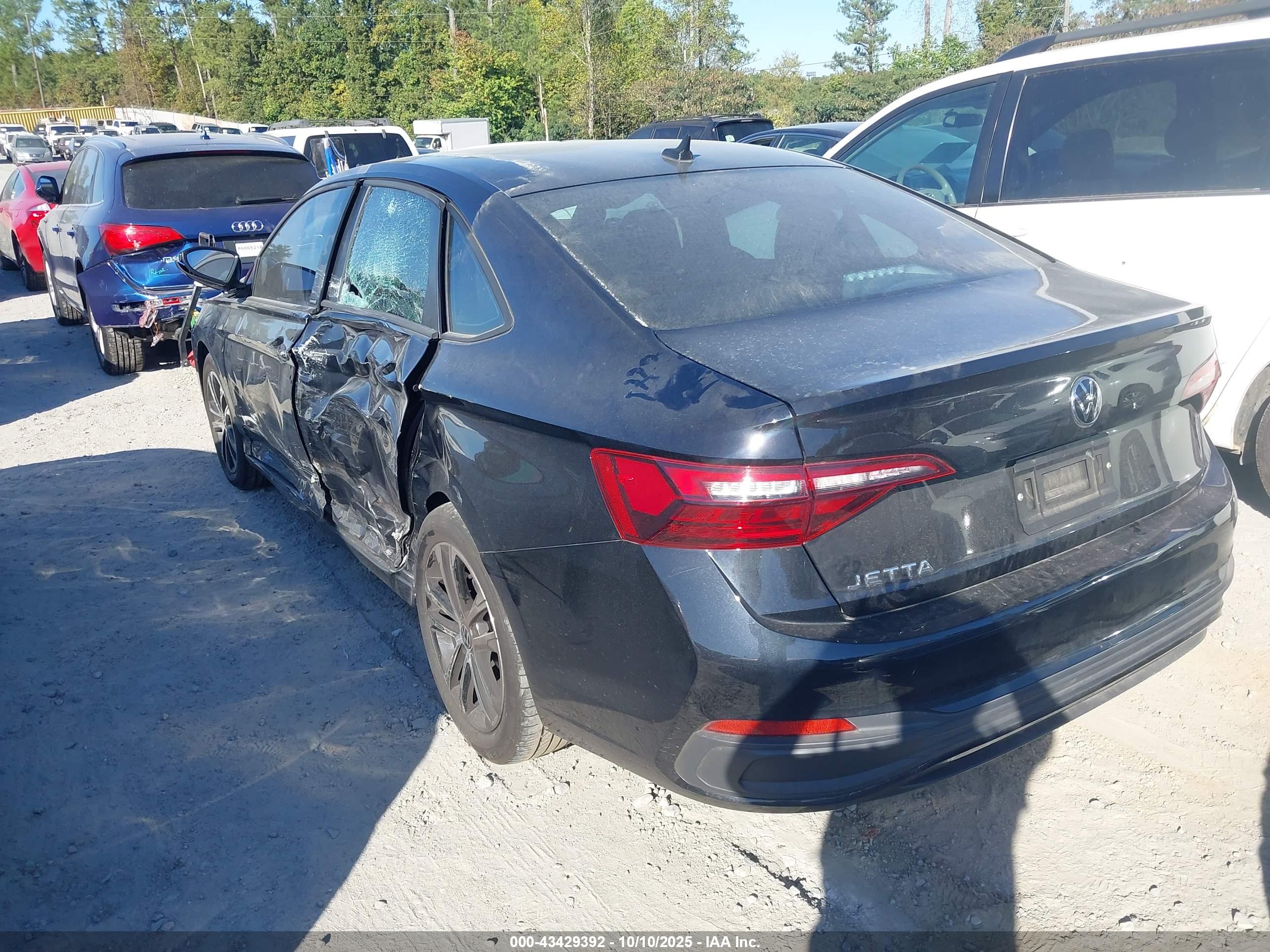 VOLKSWAGEN JETTA image 3