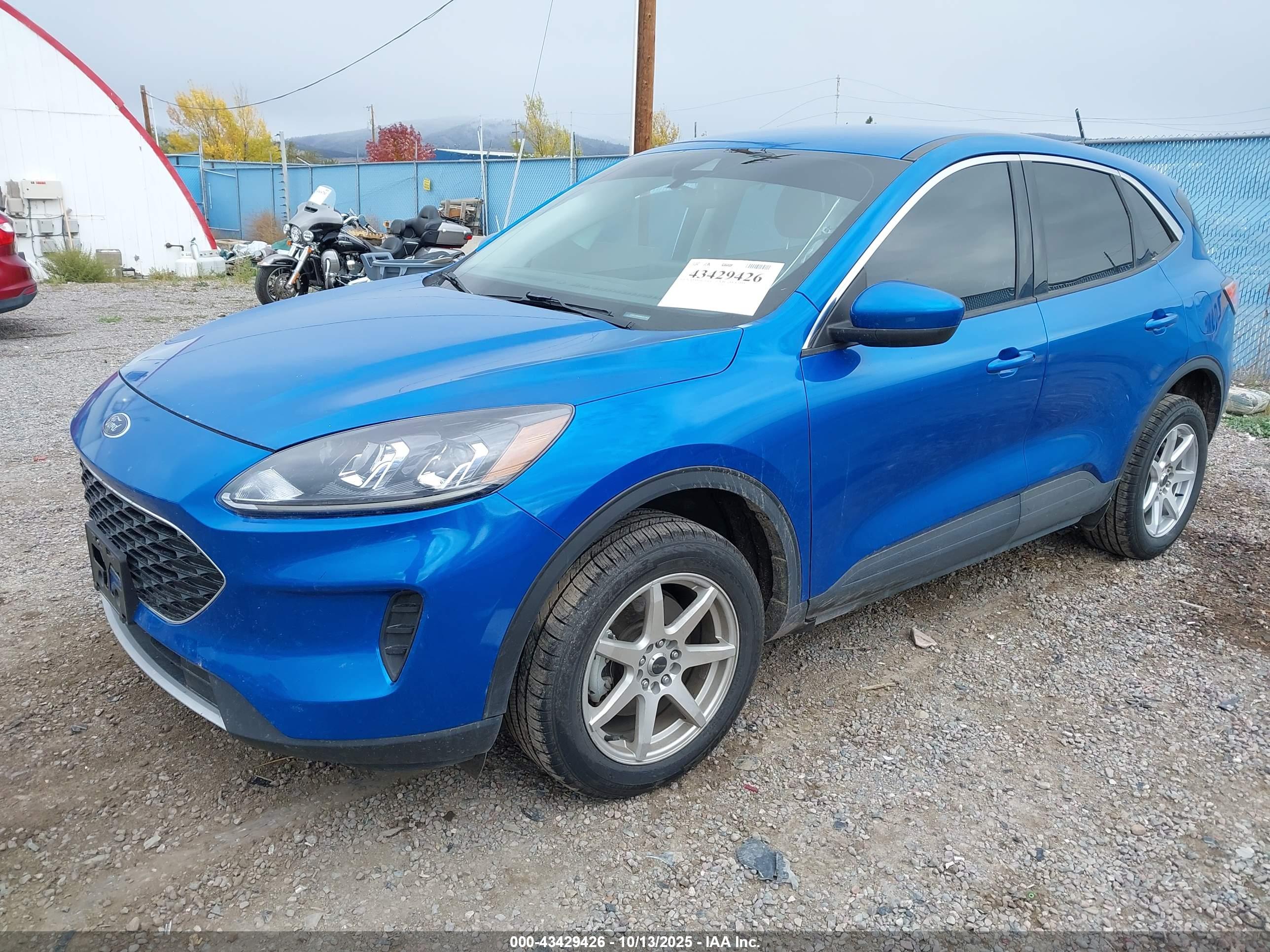 FORD ESCAPE image 2
