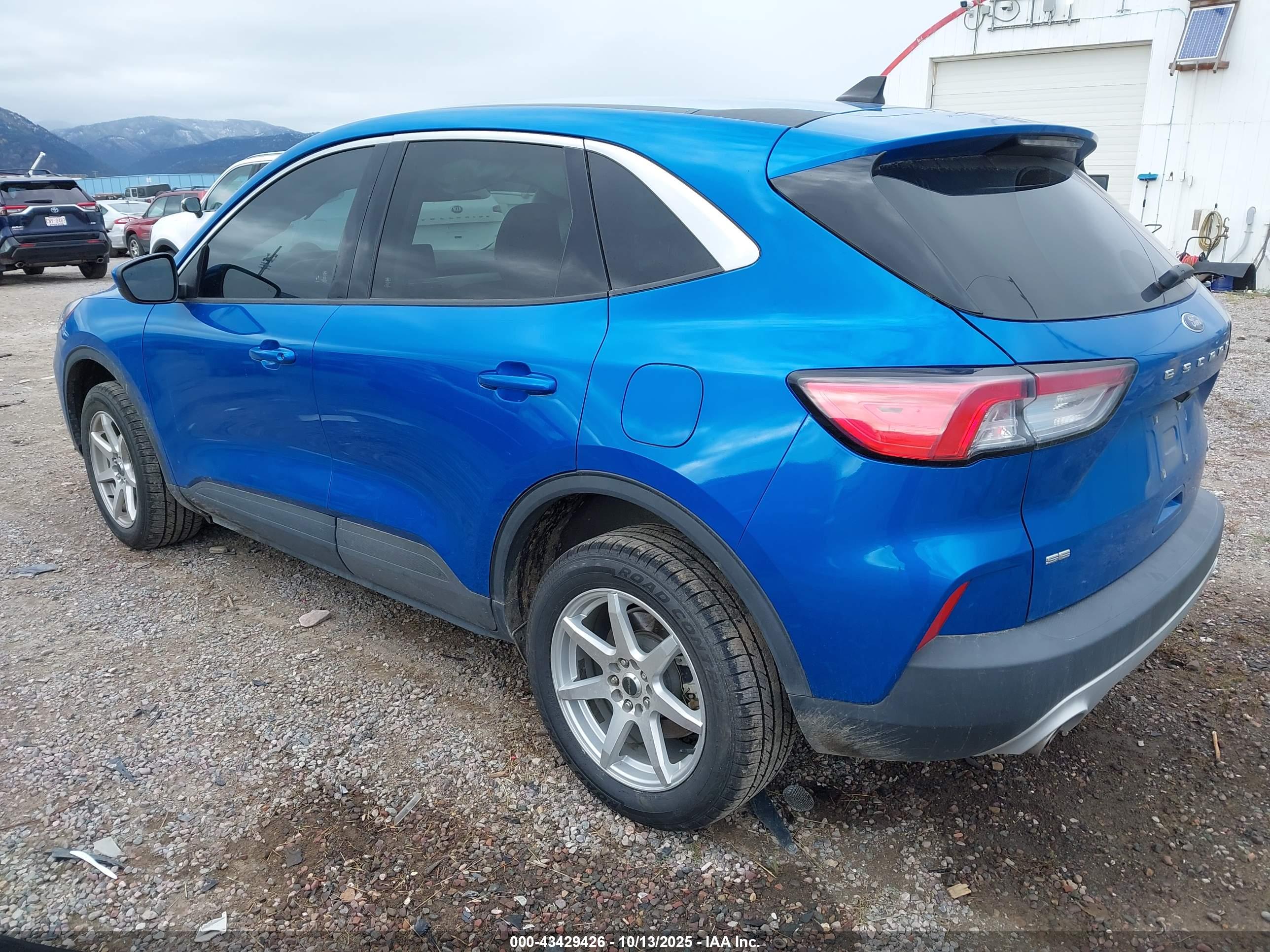 FORD ESCAPE image 3