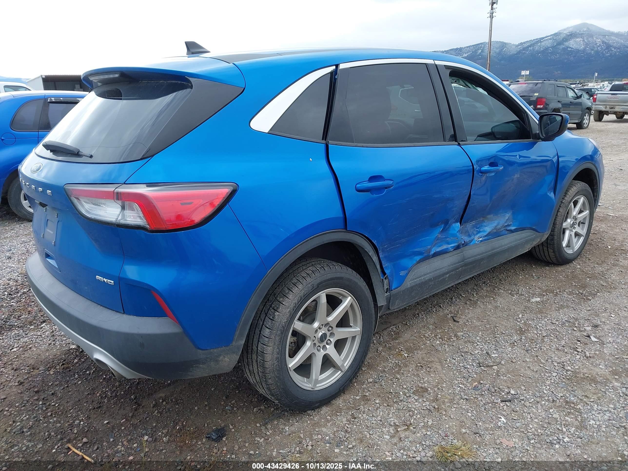 FORD ESCAPE image 4