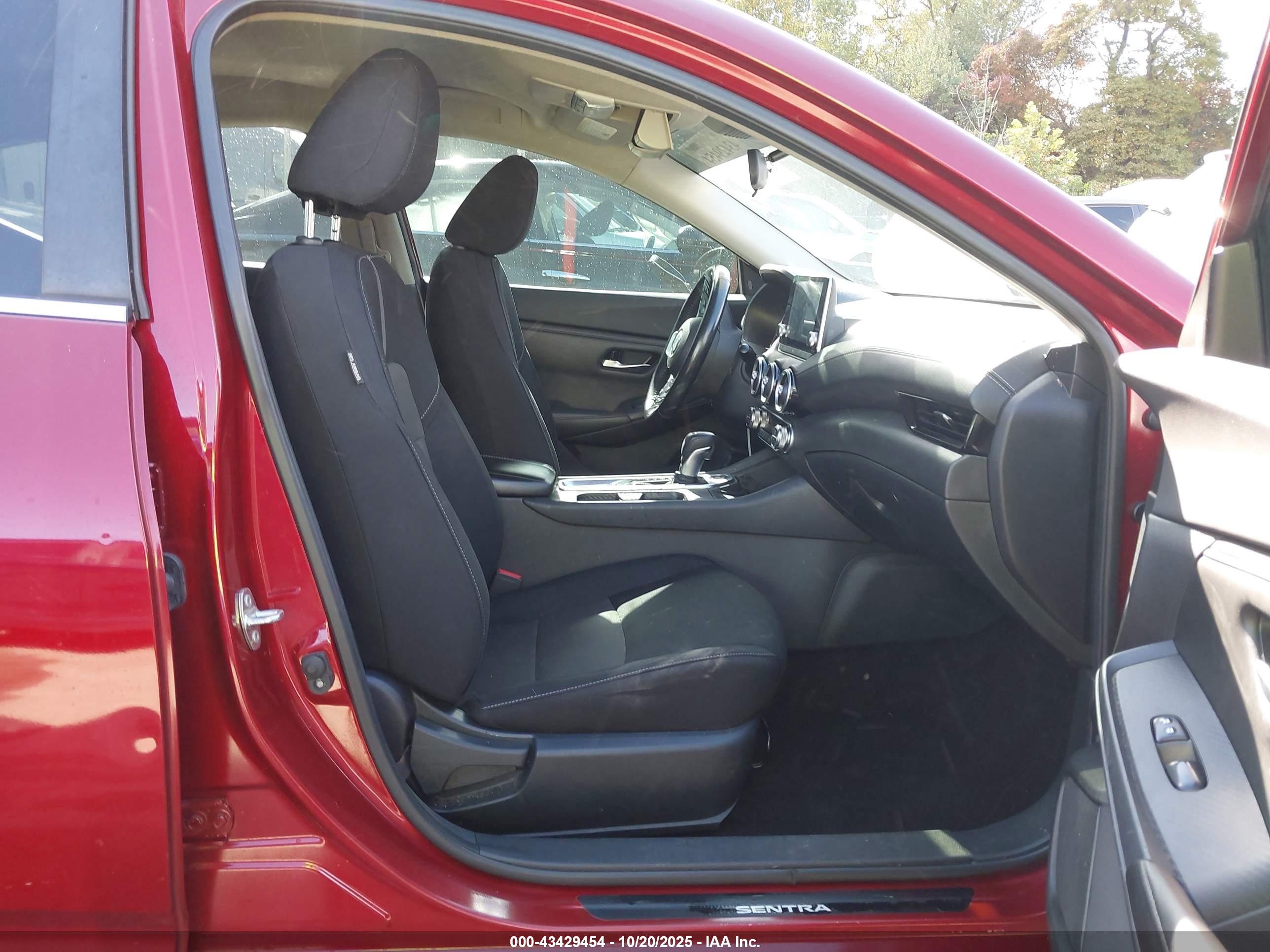 NISSAN SENTRA image 5