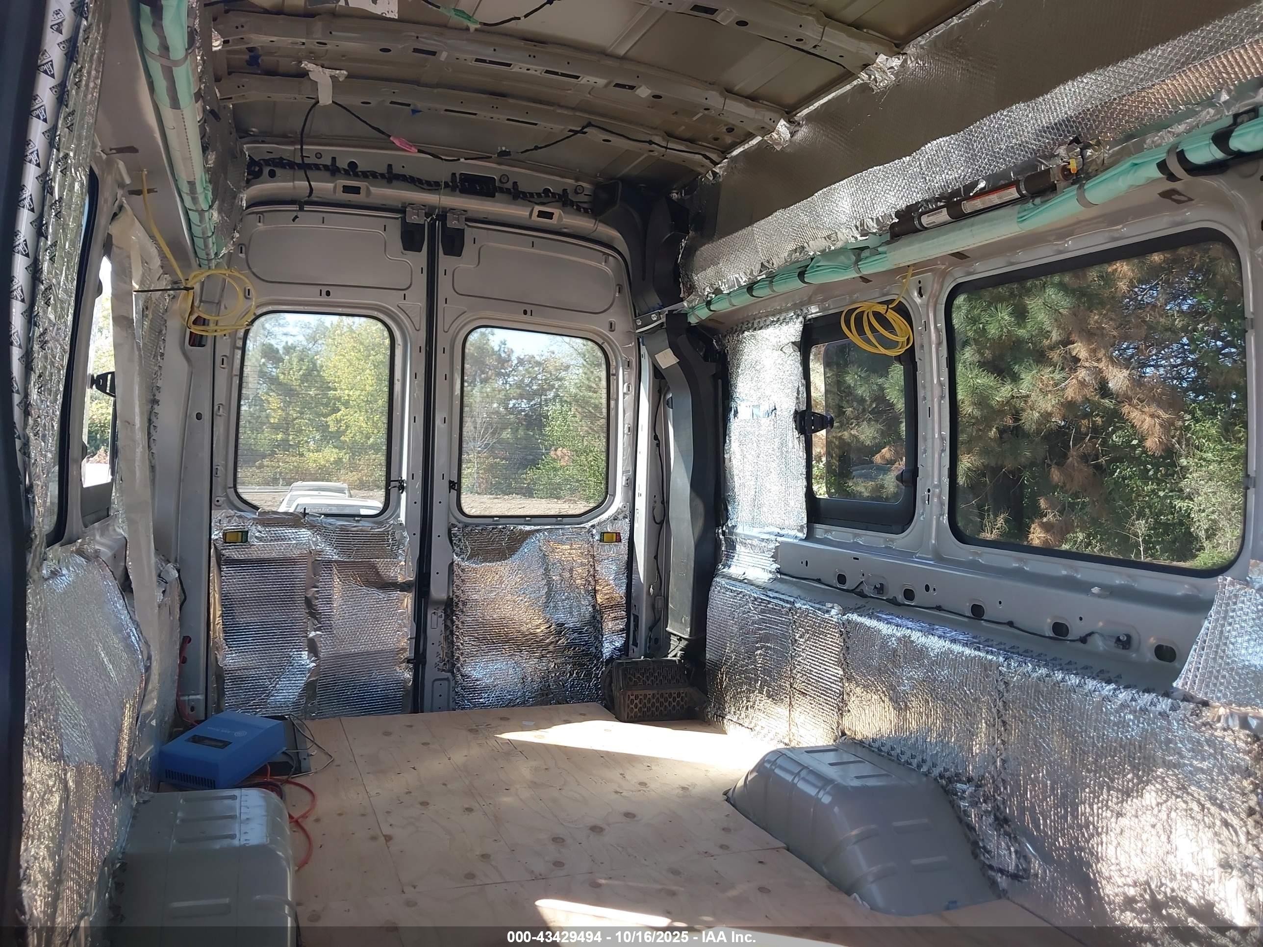 FORD TRANSIT-350 image 8