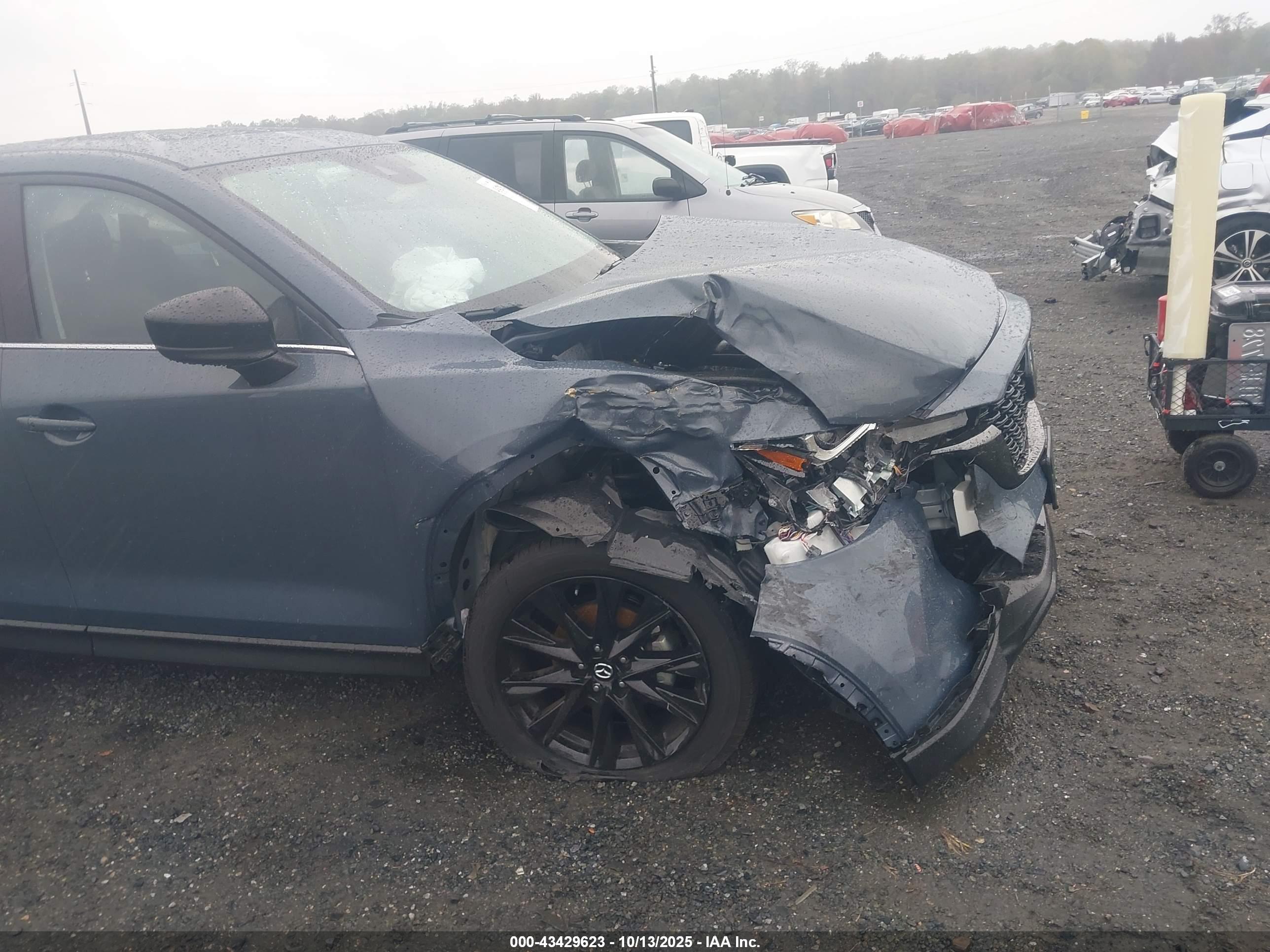 MAZDA CX-5 image 6