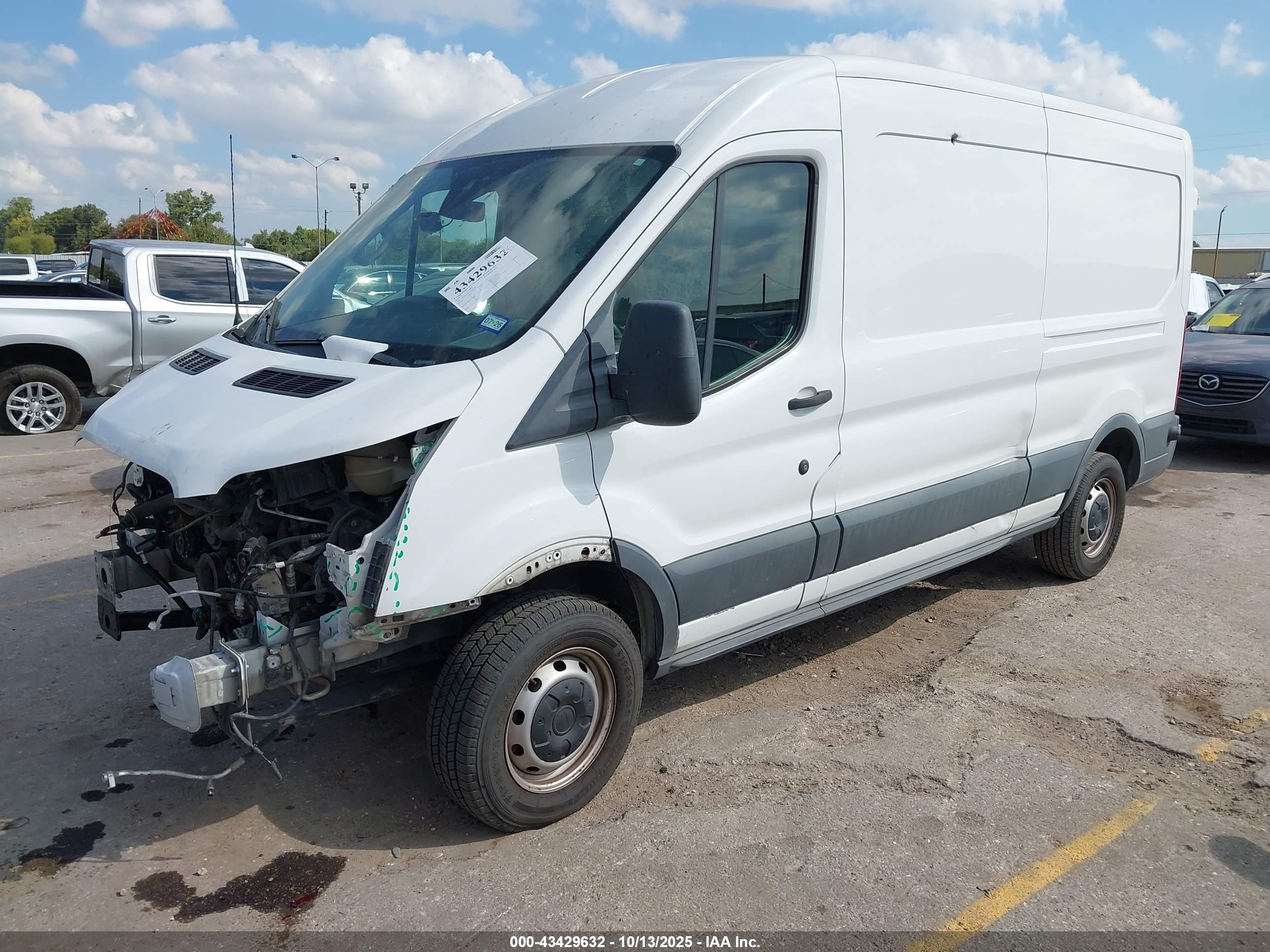FORD TRANSIT-250 image 2