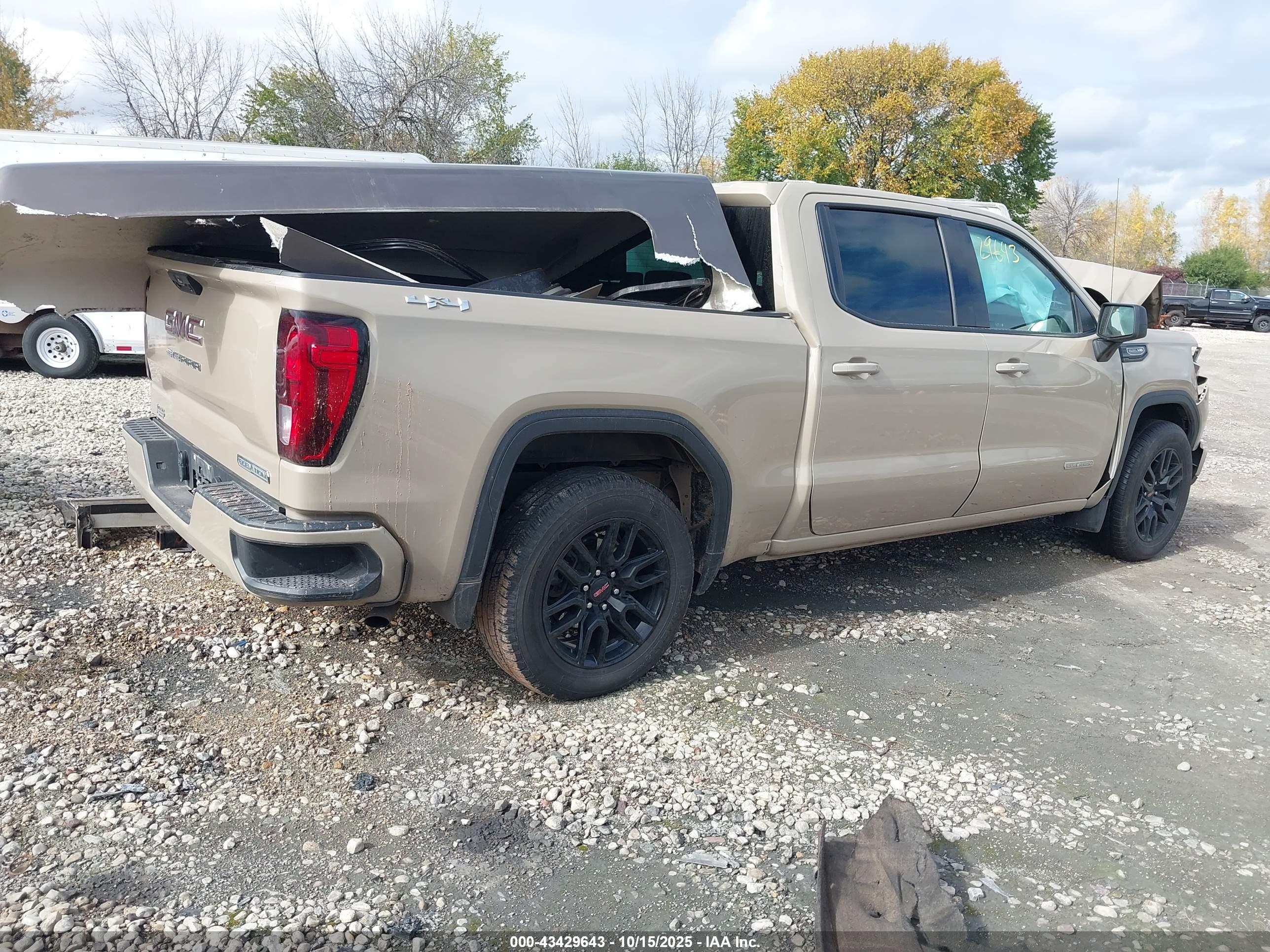 GMC SIERRA image 4