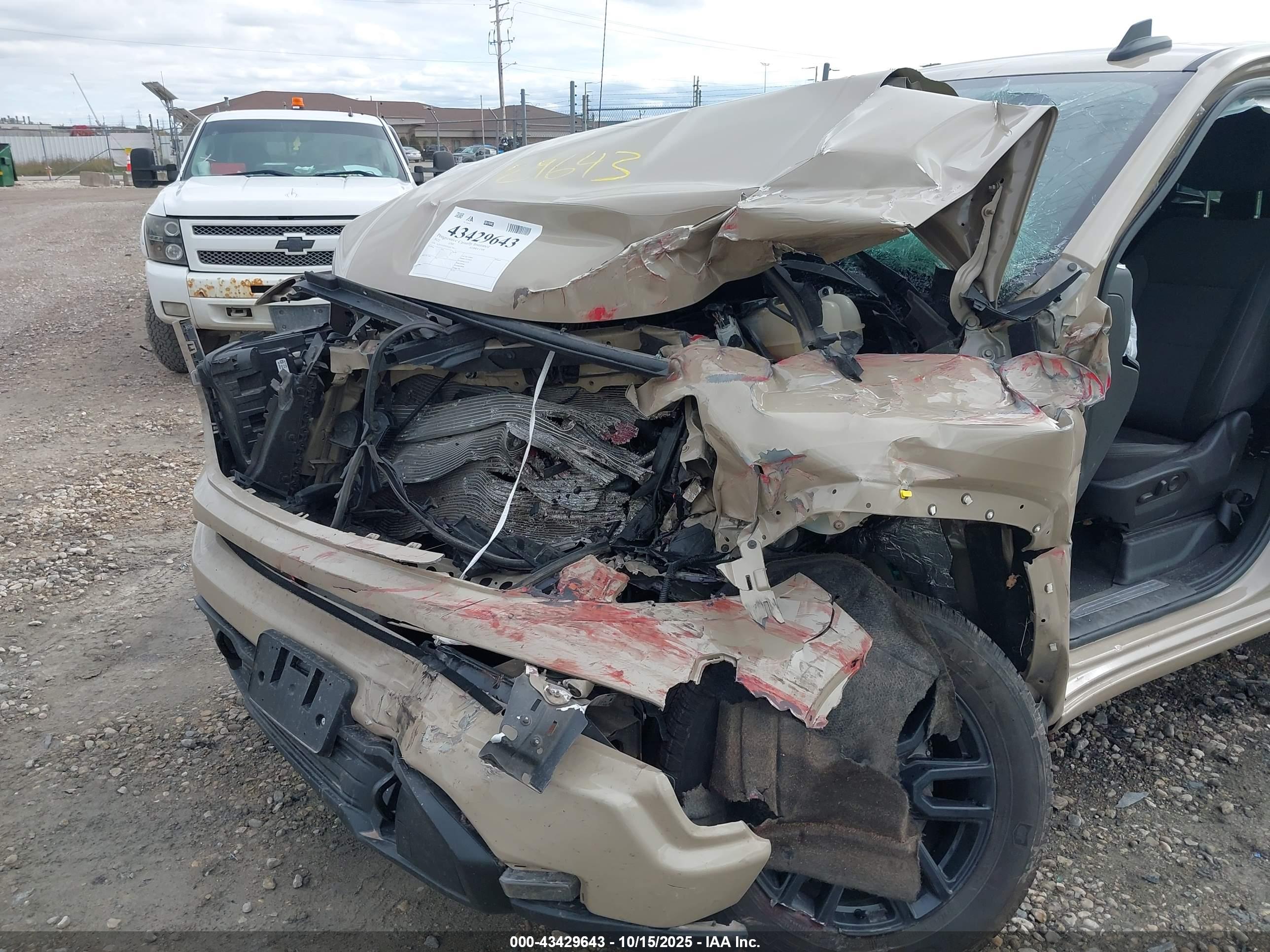 GMC SIERRA image 6