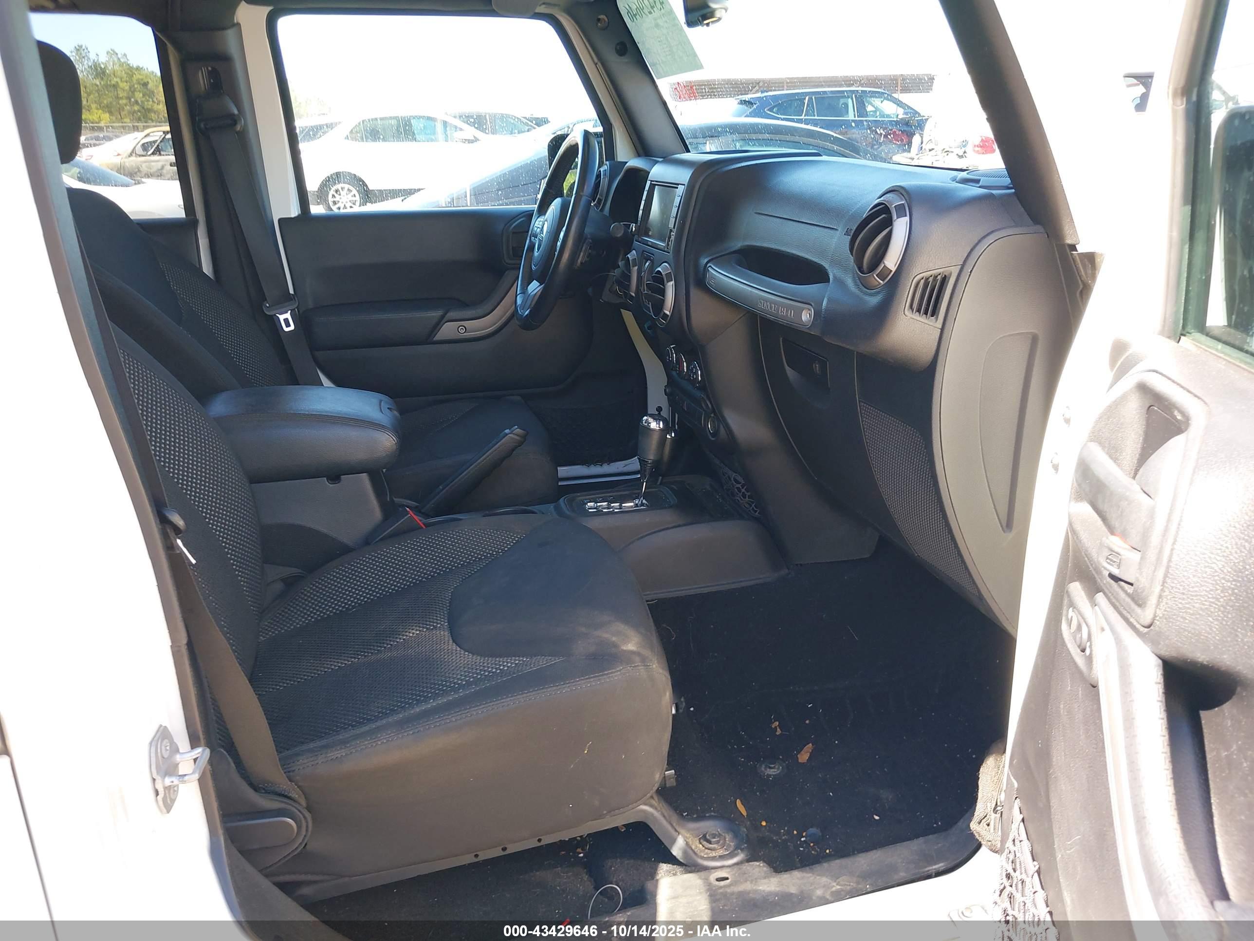 JEEP WRANGLER image 5