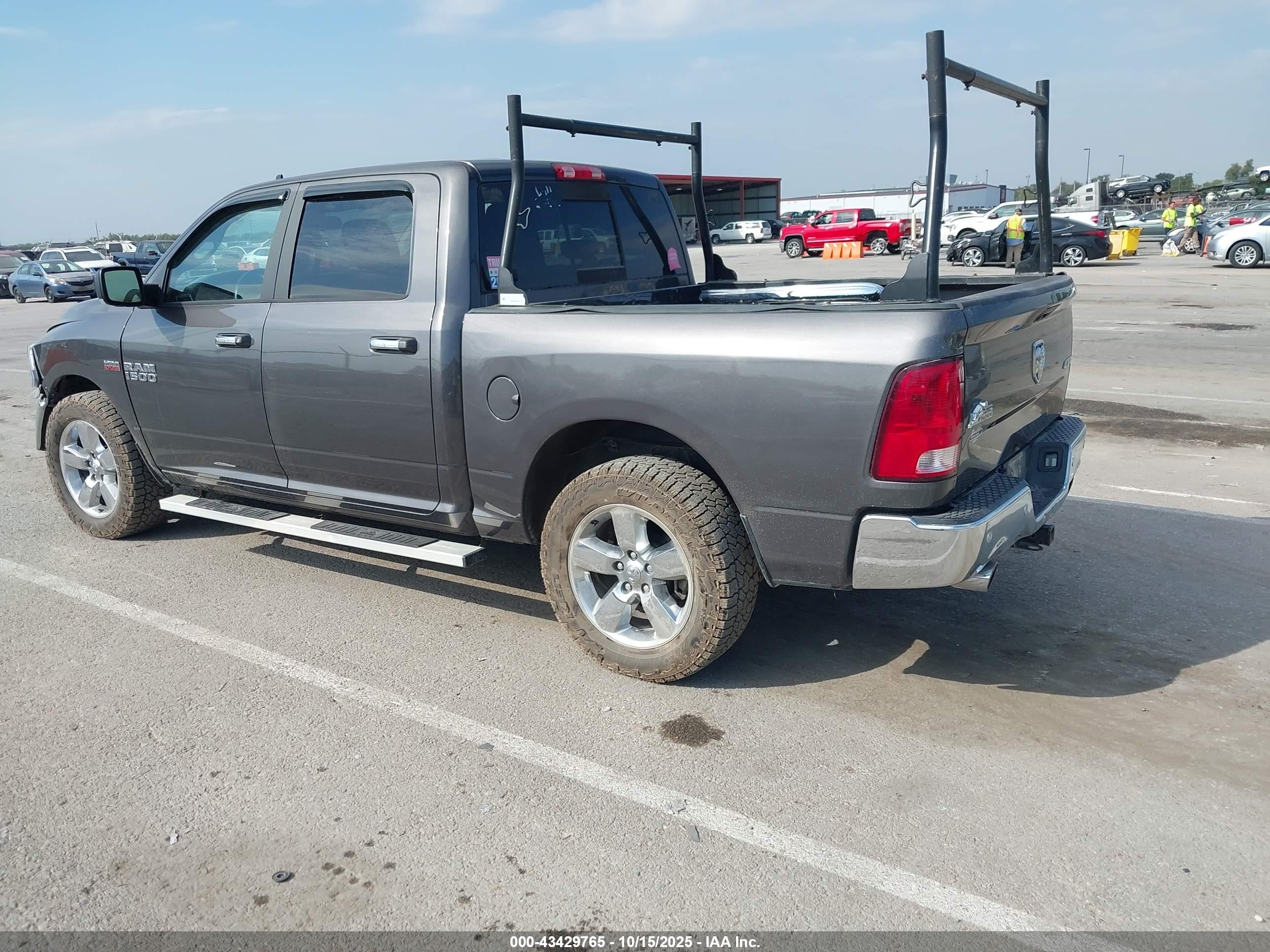 RAM 1500 image 3