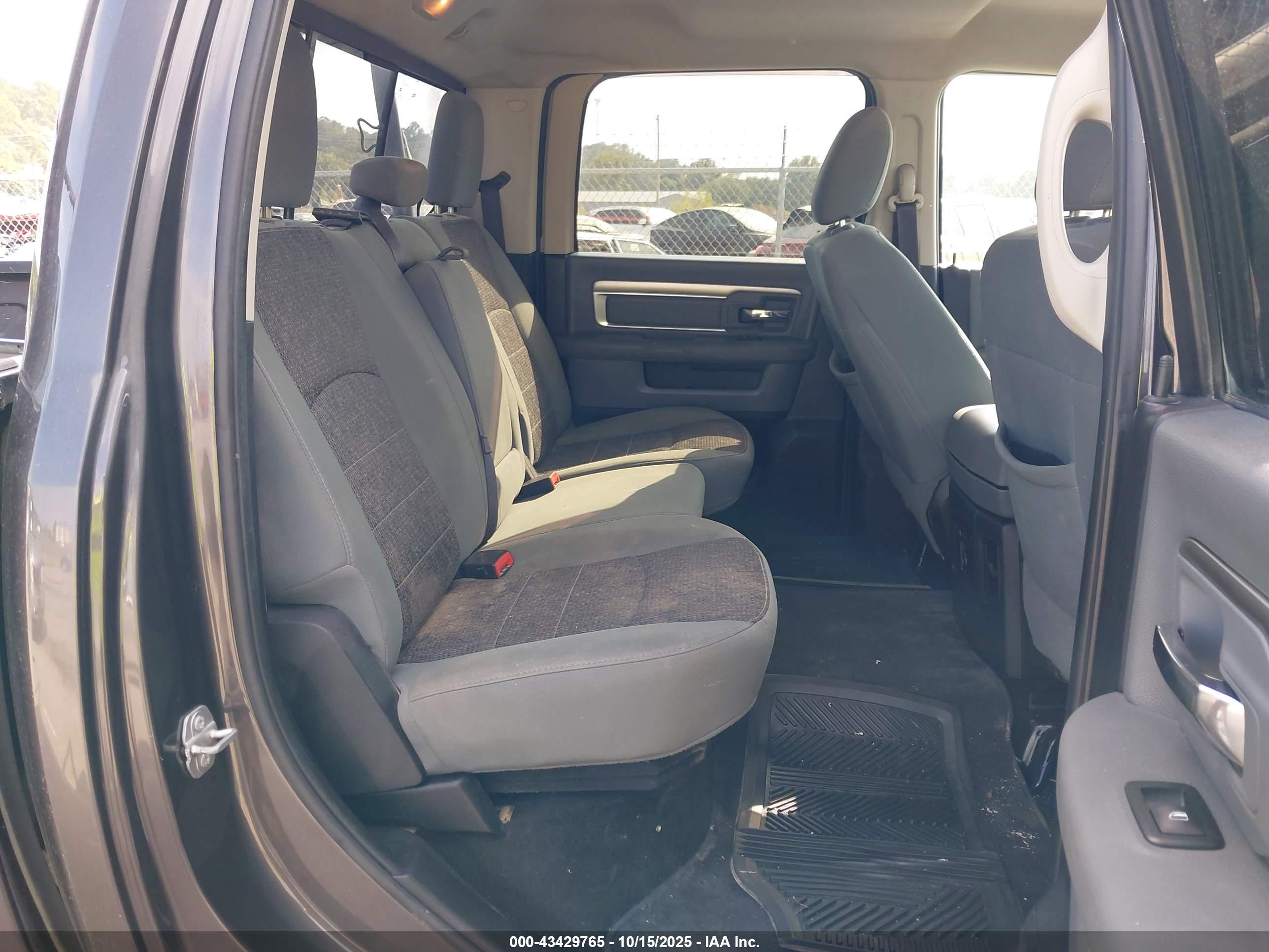 RAM 1500 image 8