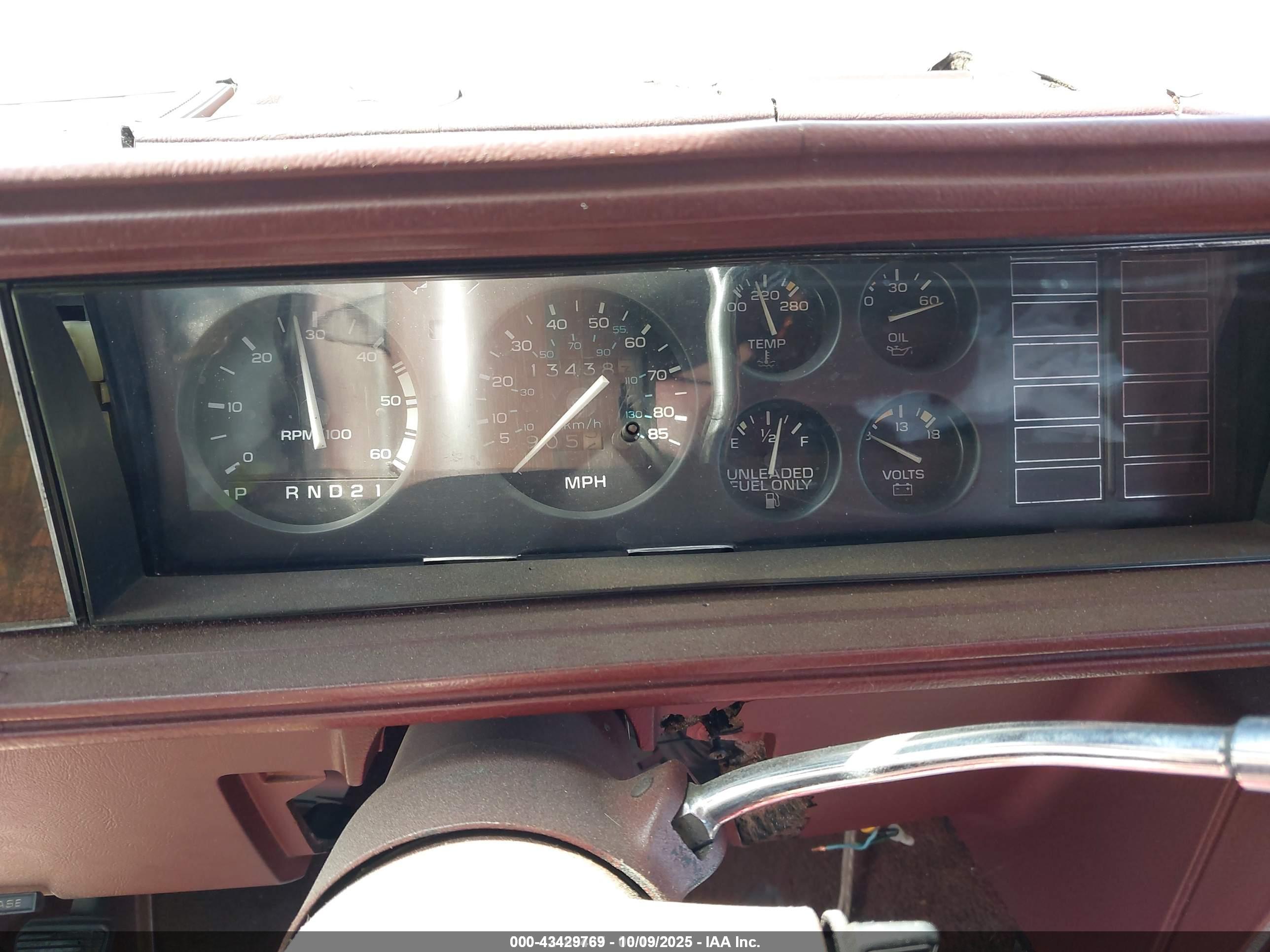 OLDSMOBILE CUTLASS image 7