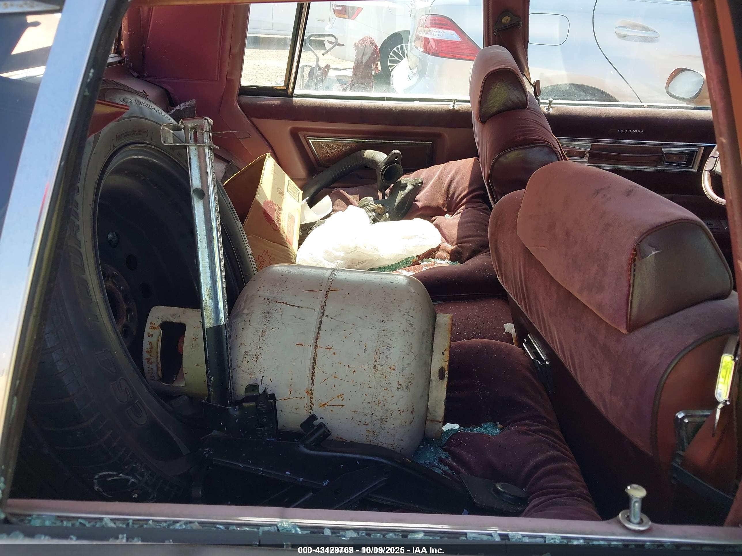 OLDSMOBILE CUTLASS image 8