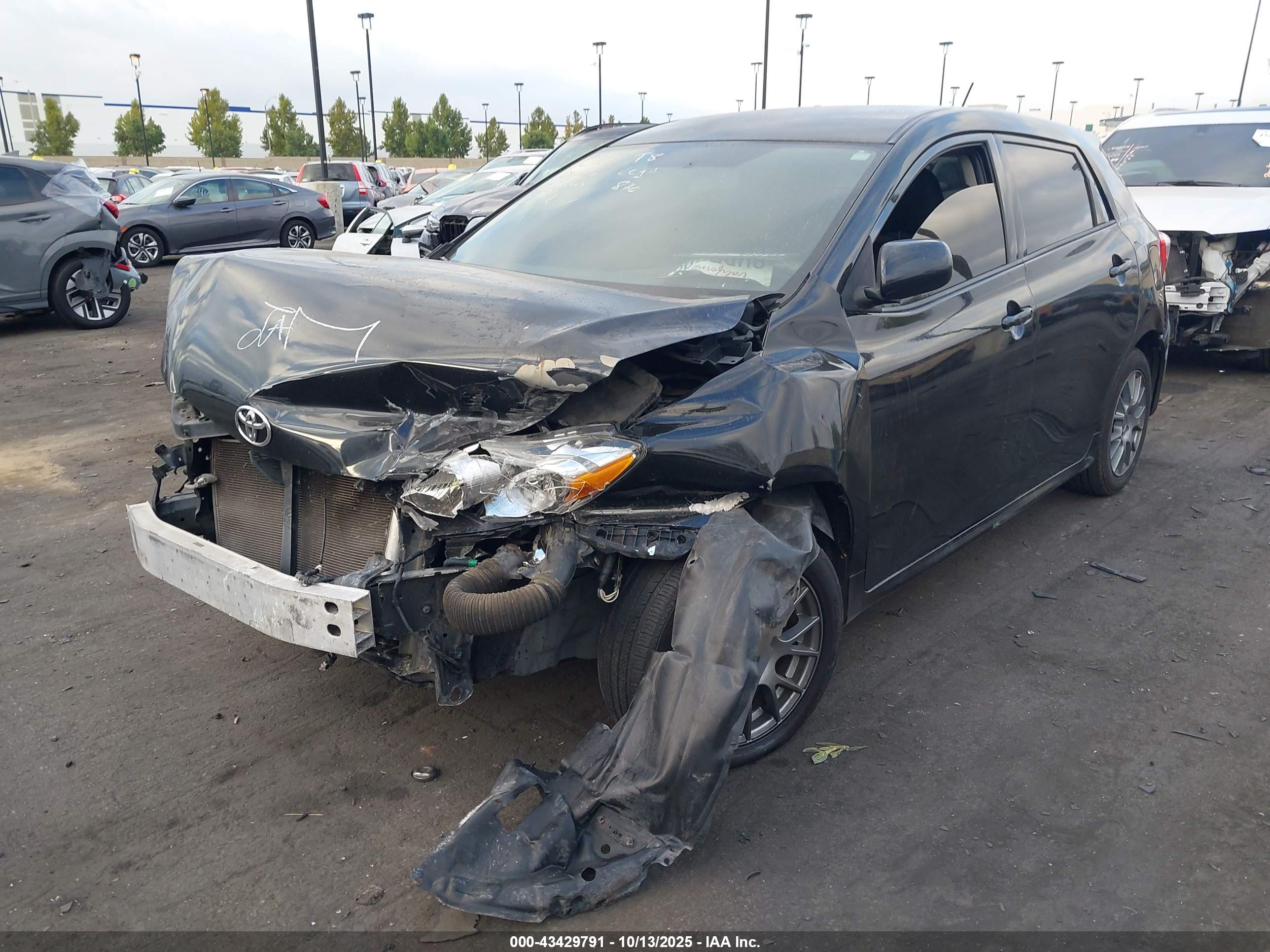 TOYOTA MATRIX image 2