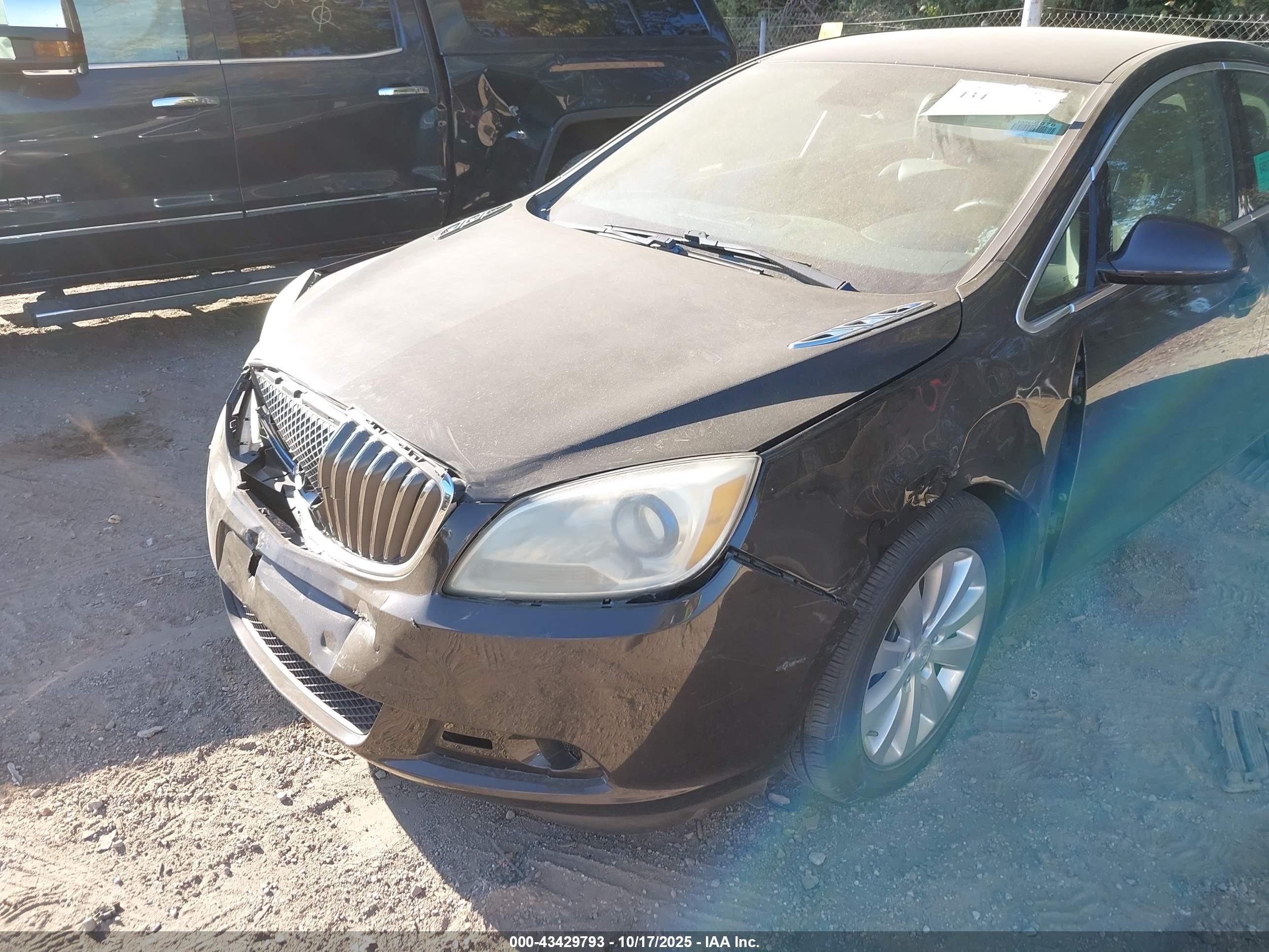 BUICK VERANO image 6