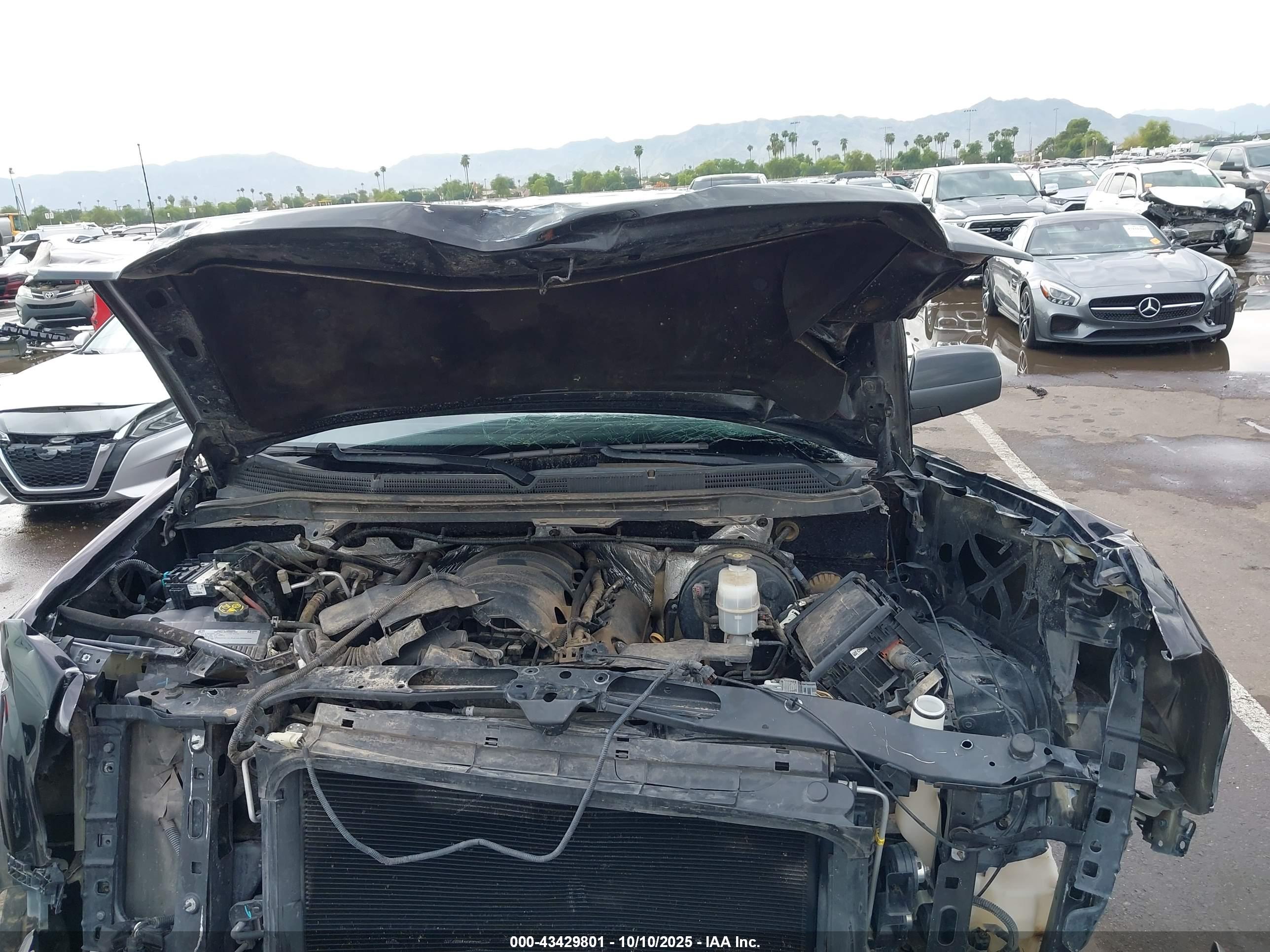 GMC SIERRA image 10