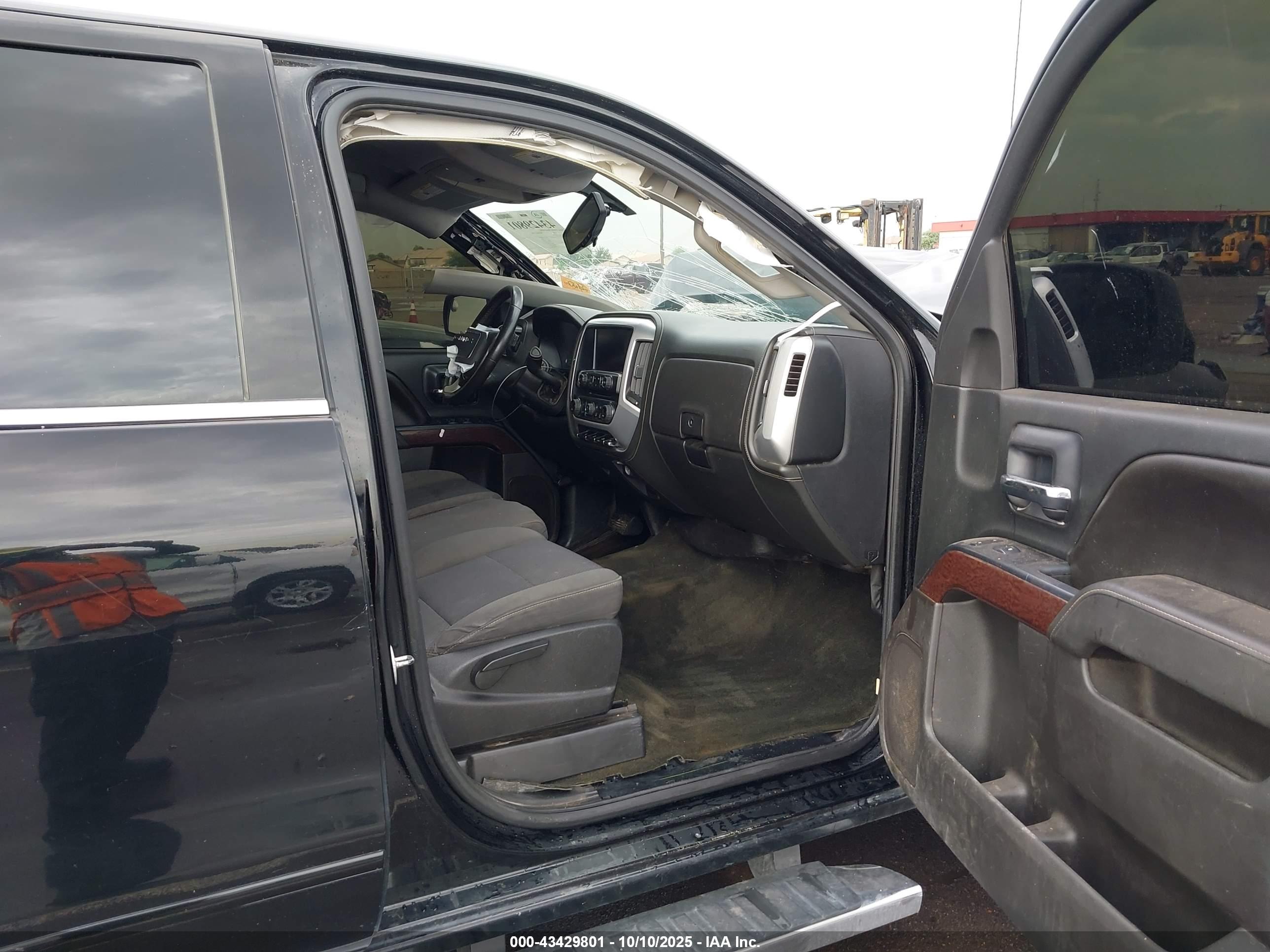 GMC SIERRA image 5