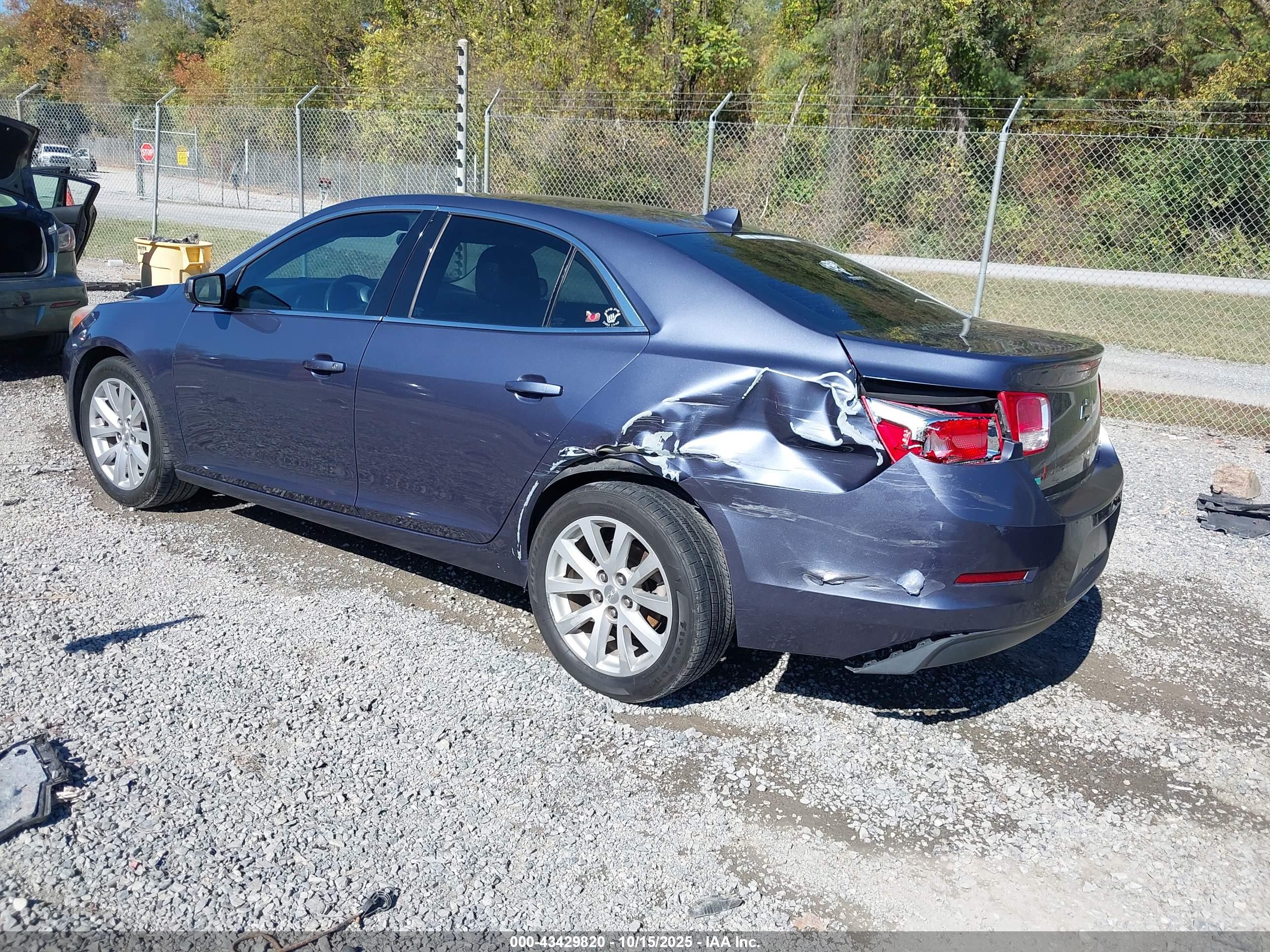 CHEVROLET MALIBU image 3