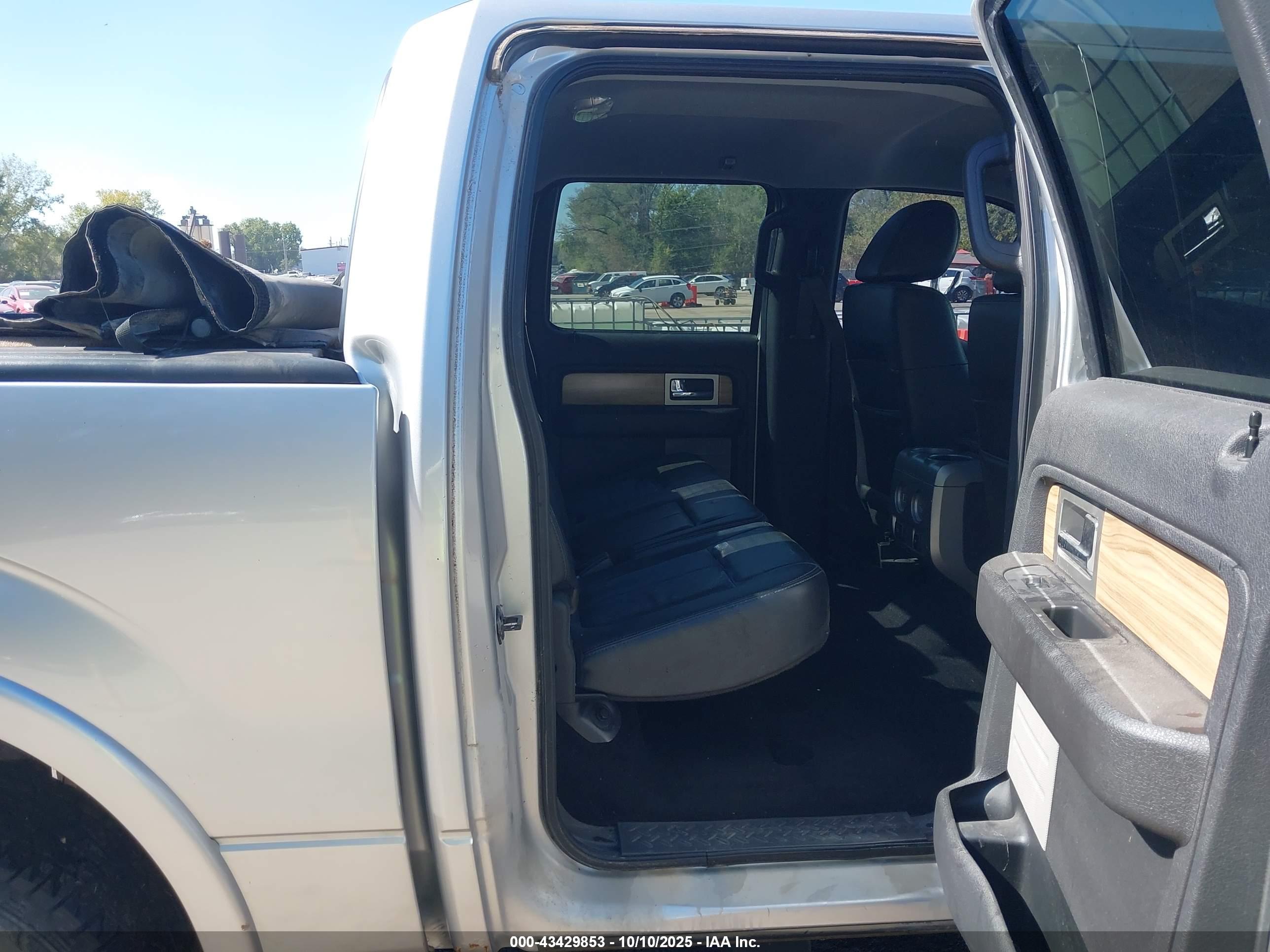 FORD F-150 image 8