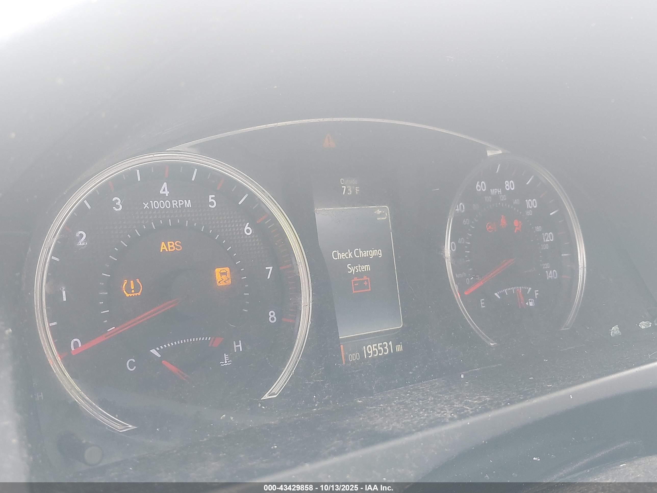 TOYOTA CAMRY image 7