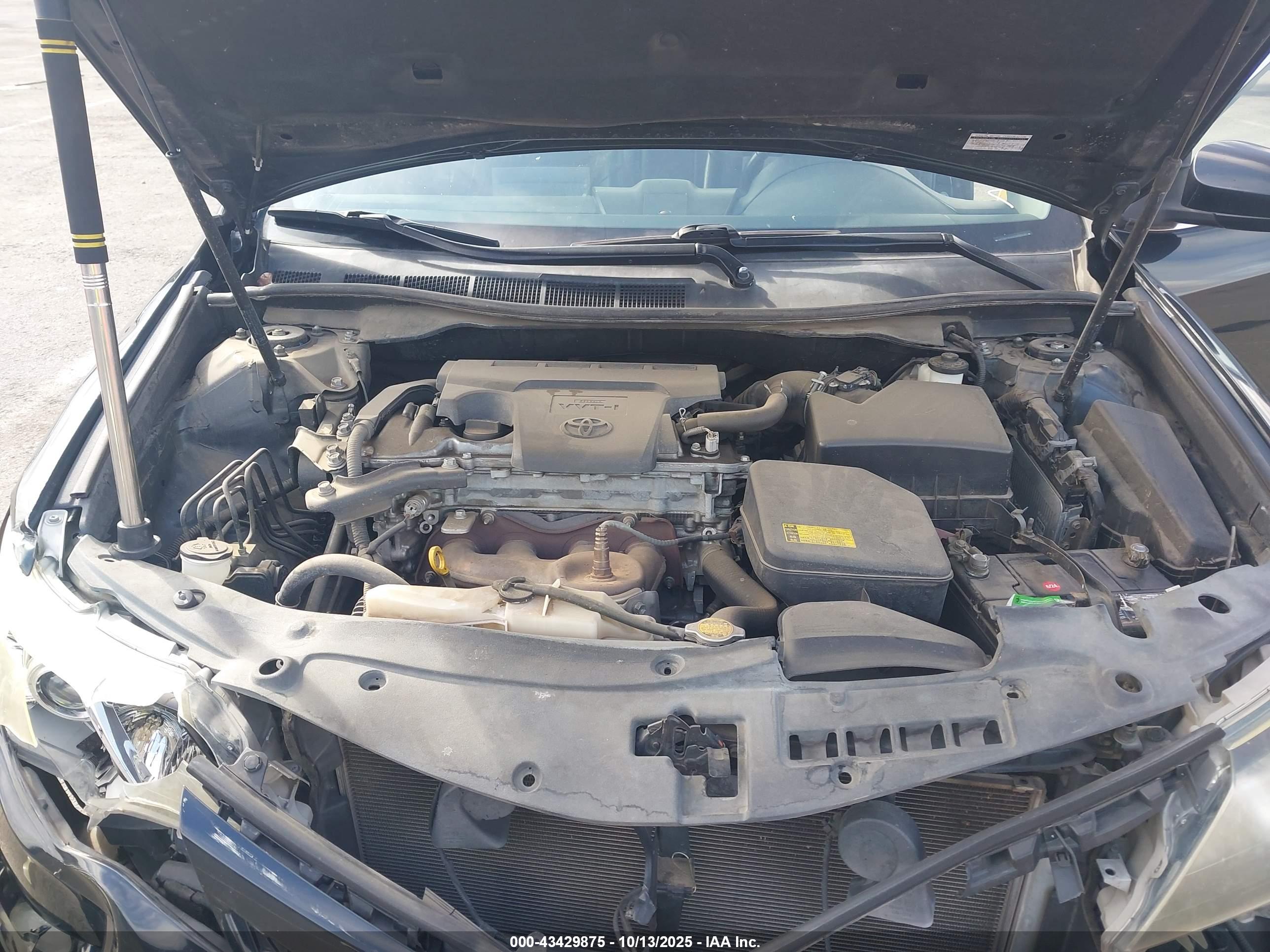 TOYOTA CAMRY image 10