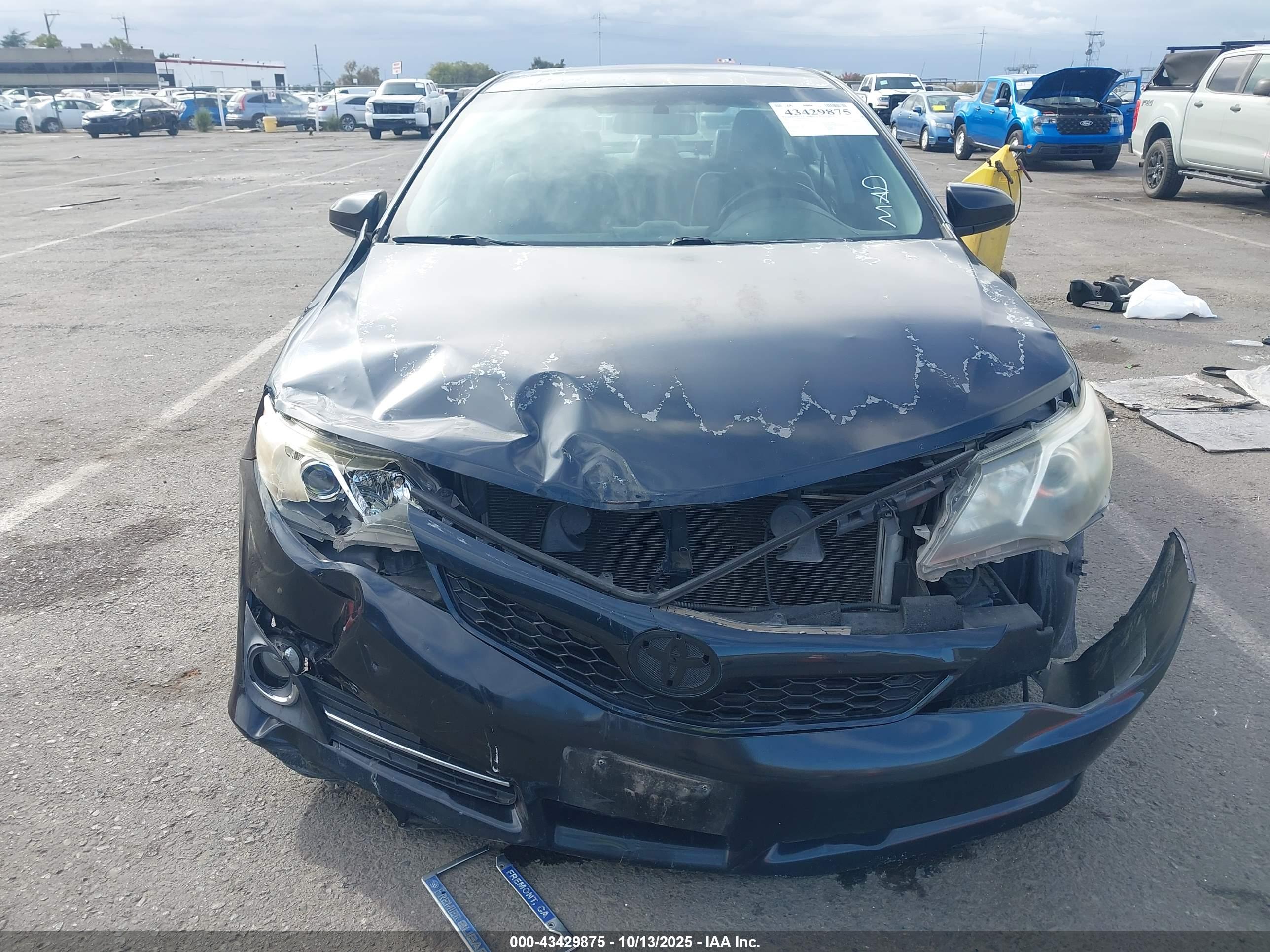 TOYOTA CAMRY image 6