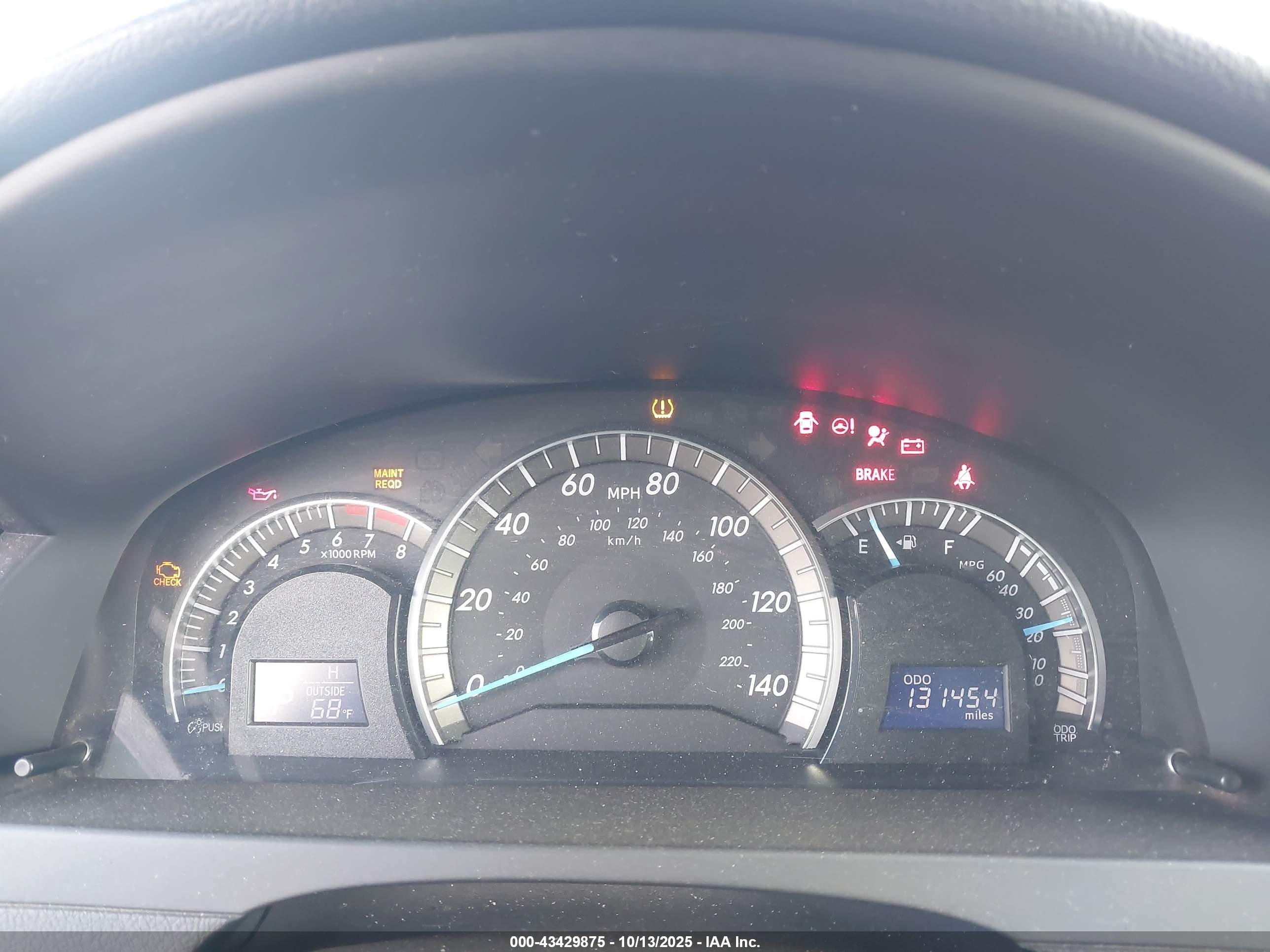 TOYOTA CAMRY image 7