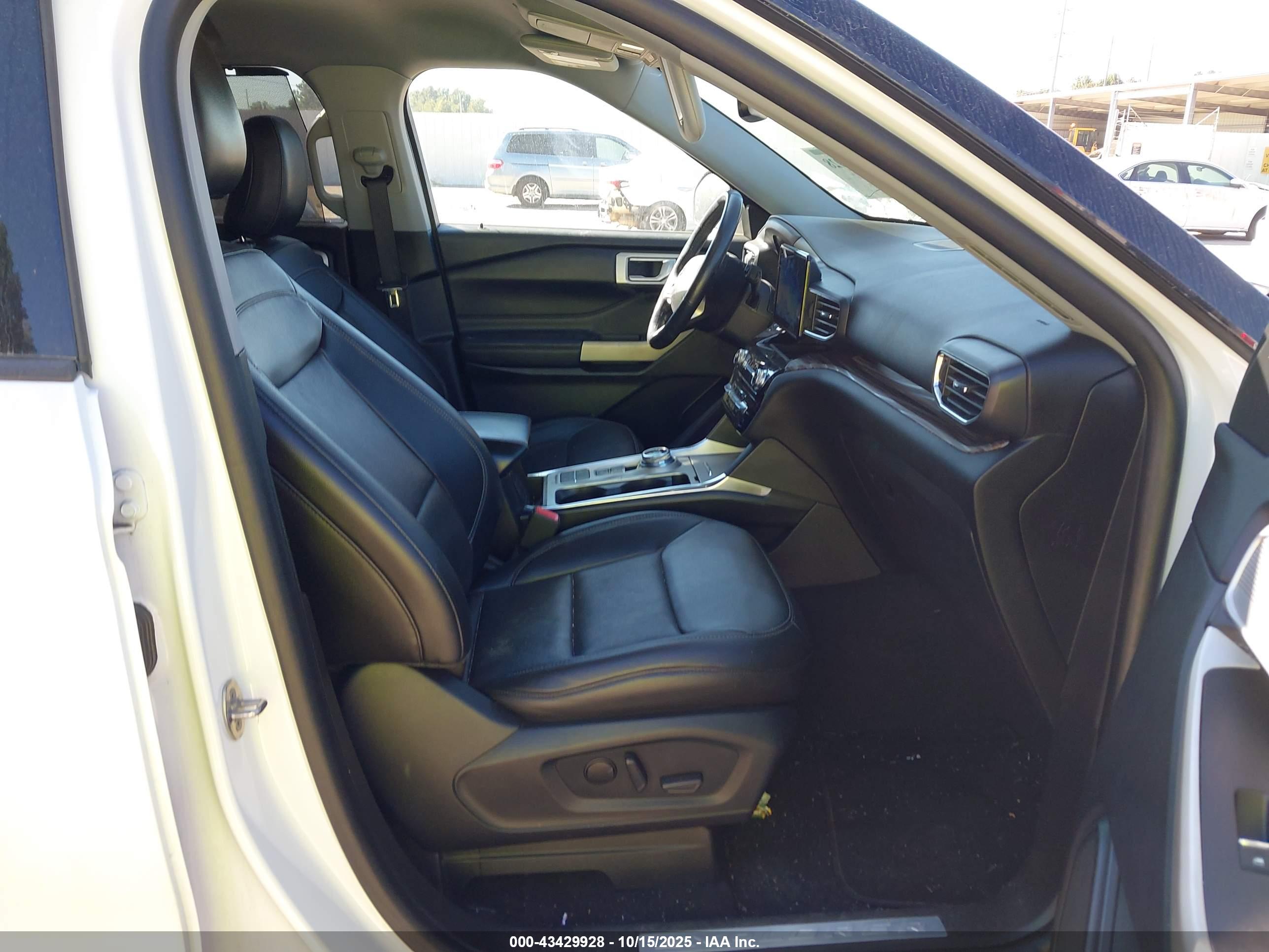 FORD EXPLORER image 5