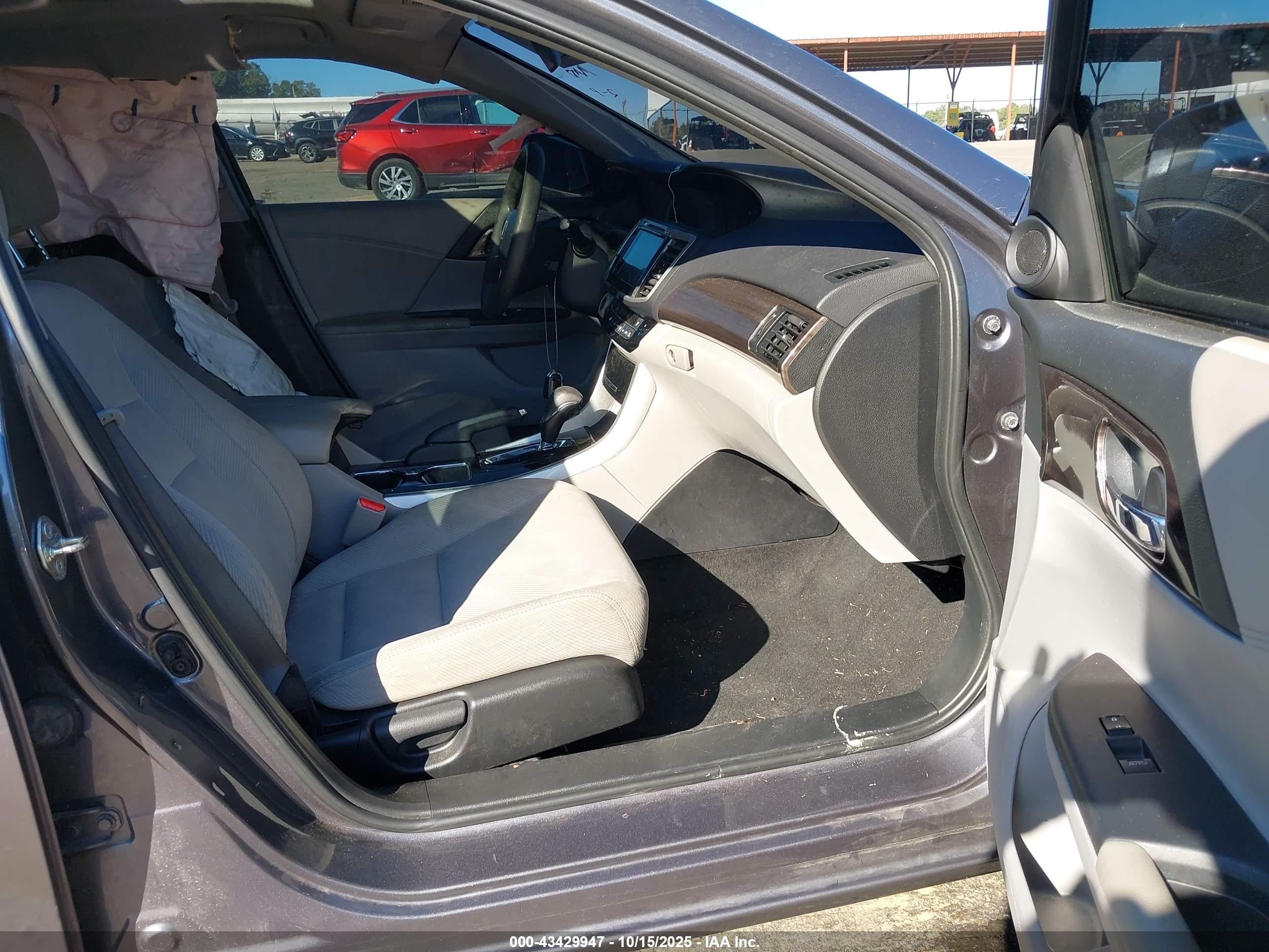 HONDA ACCORD image 5