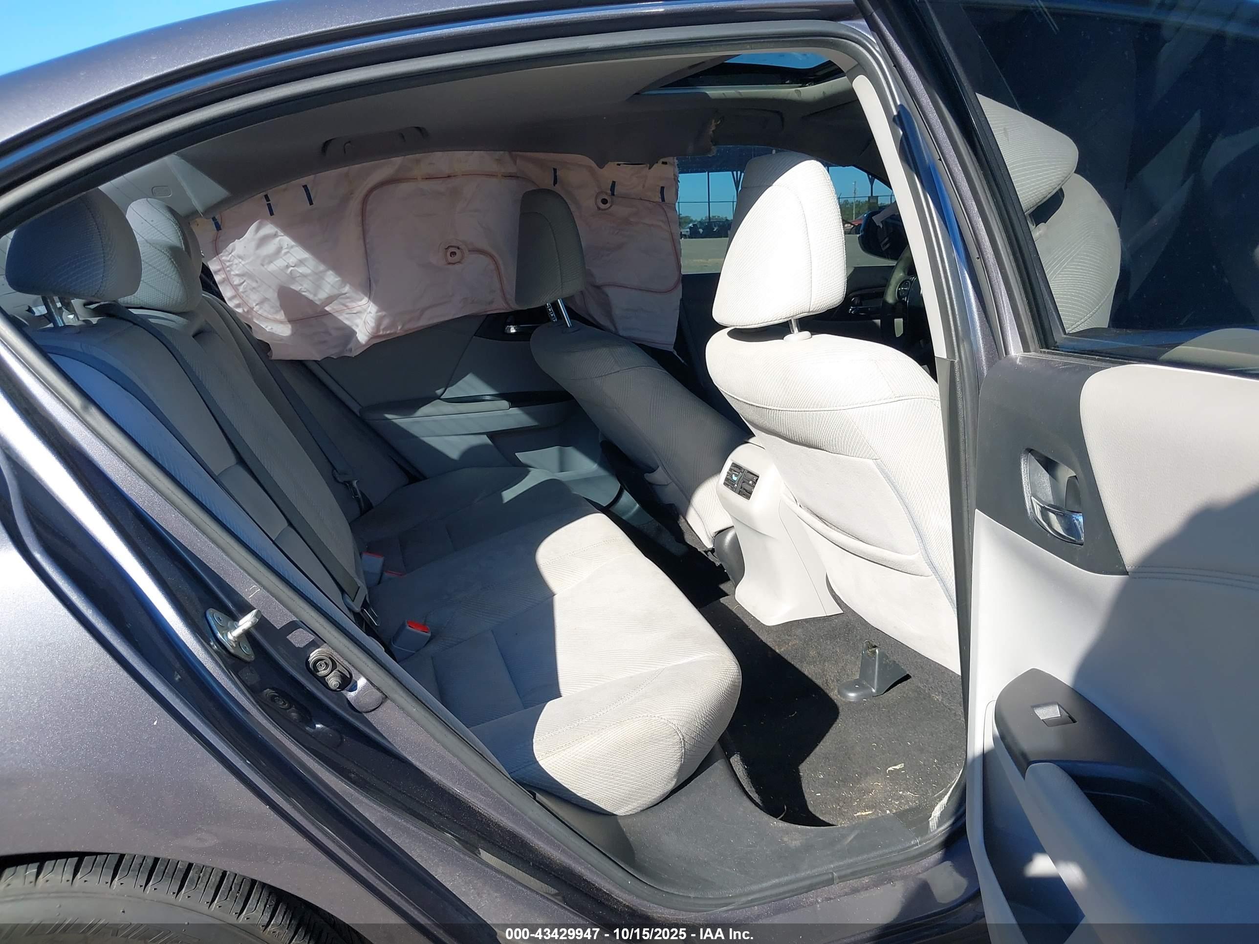 HONDA ACCORD image 8