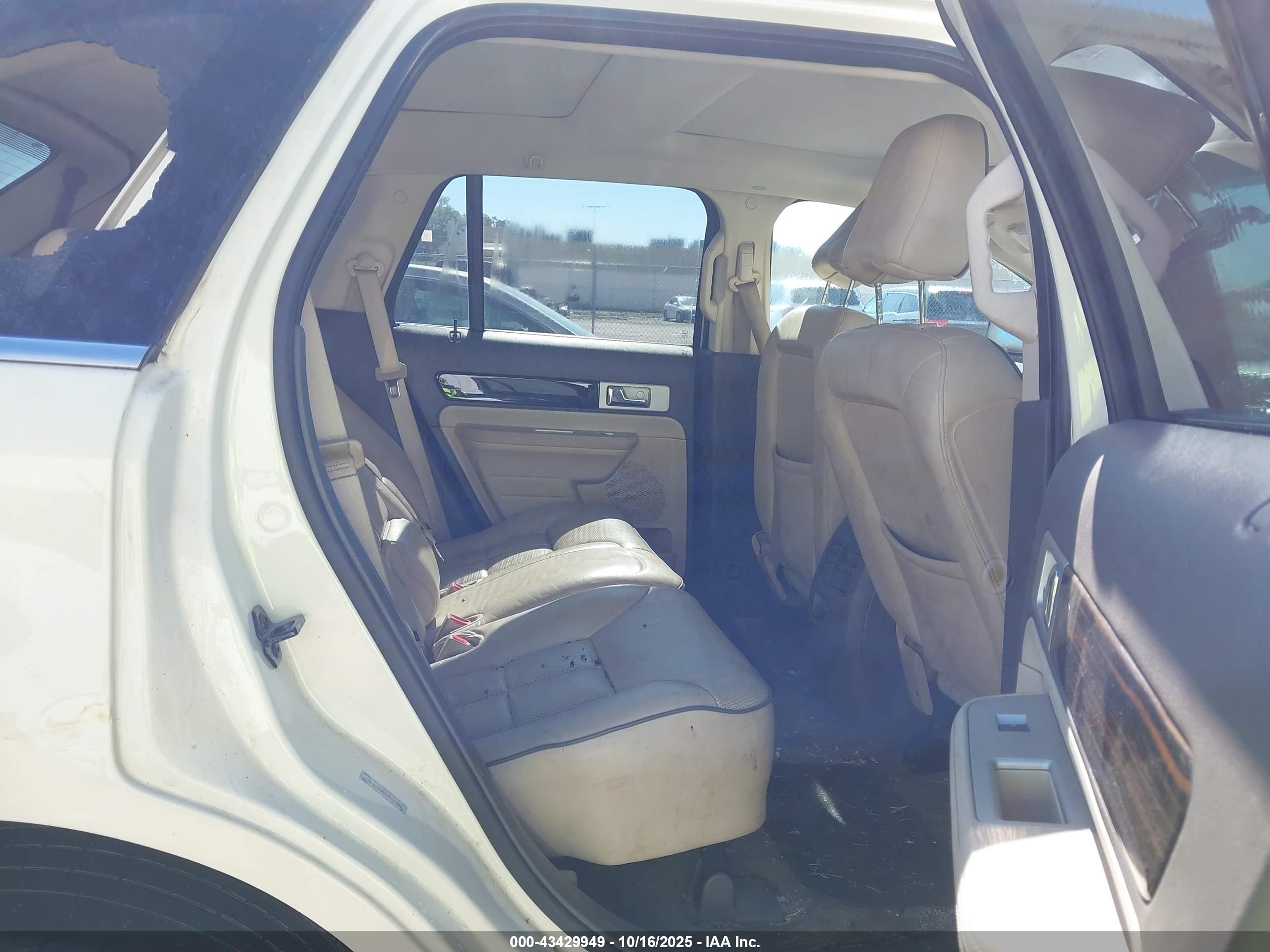 LINCOLN MKX image 8