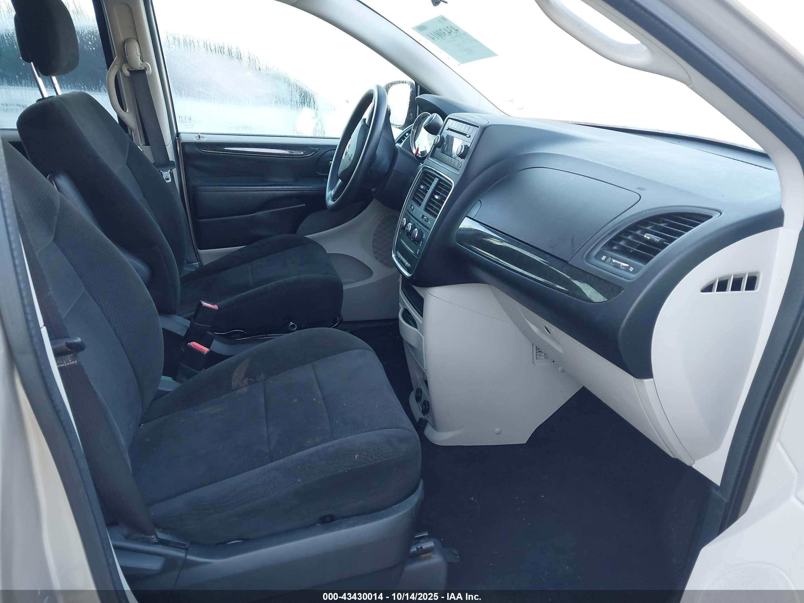 DODGE GRAND image 5