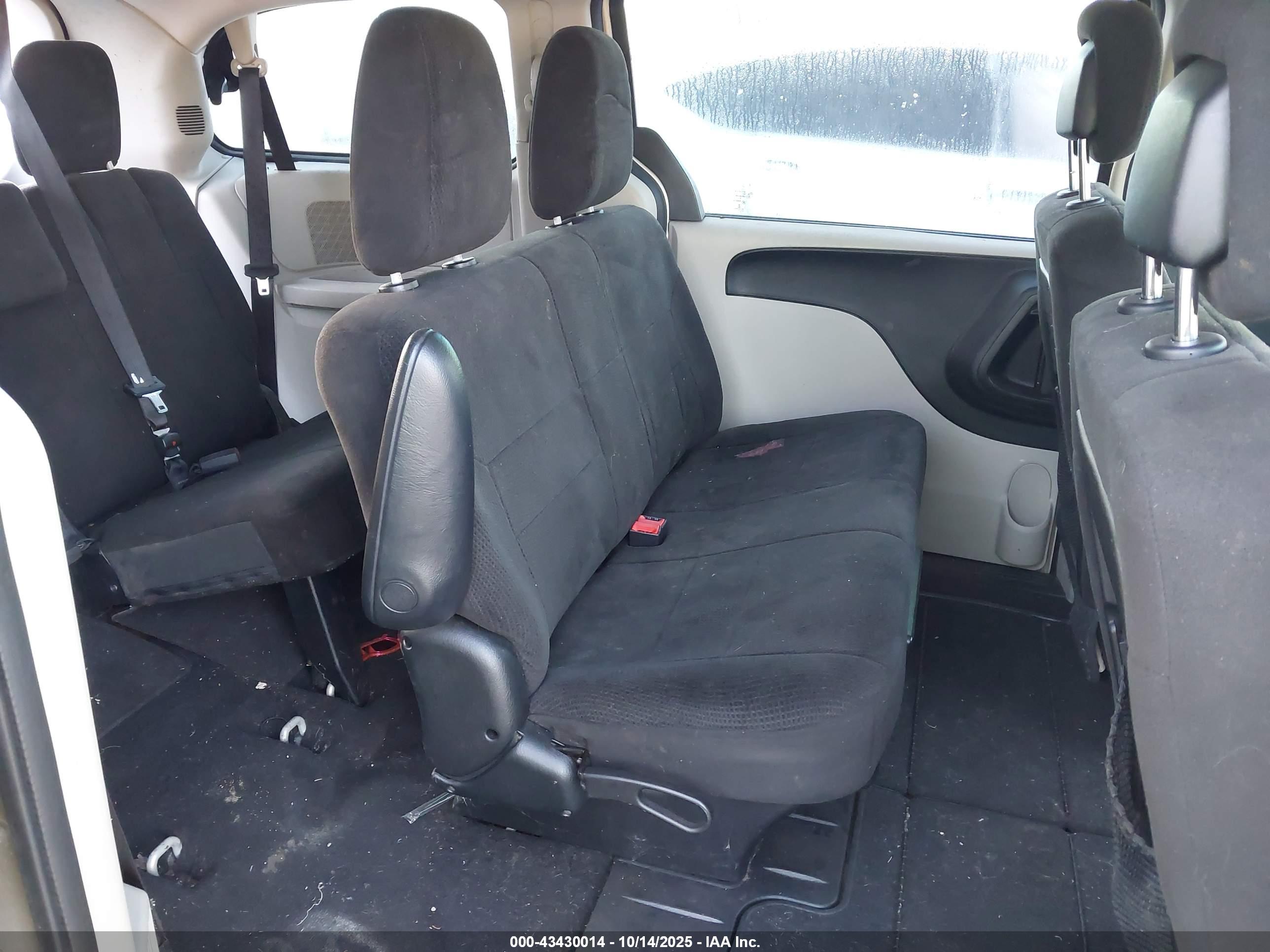 DODGE GRAND image 8