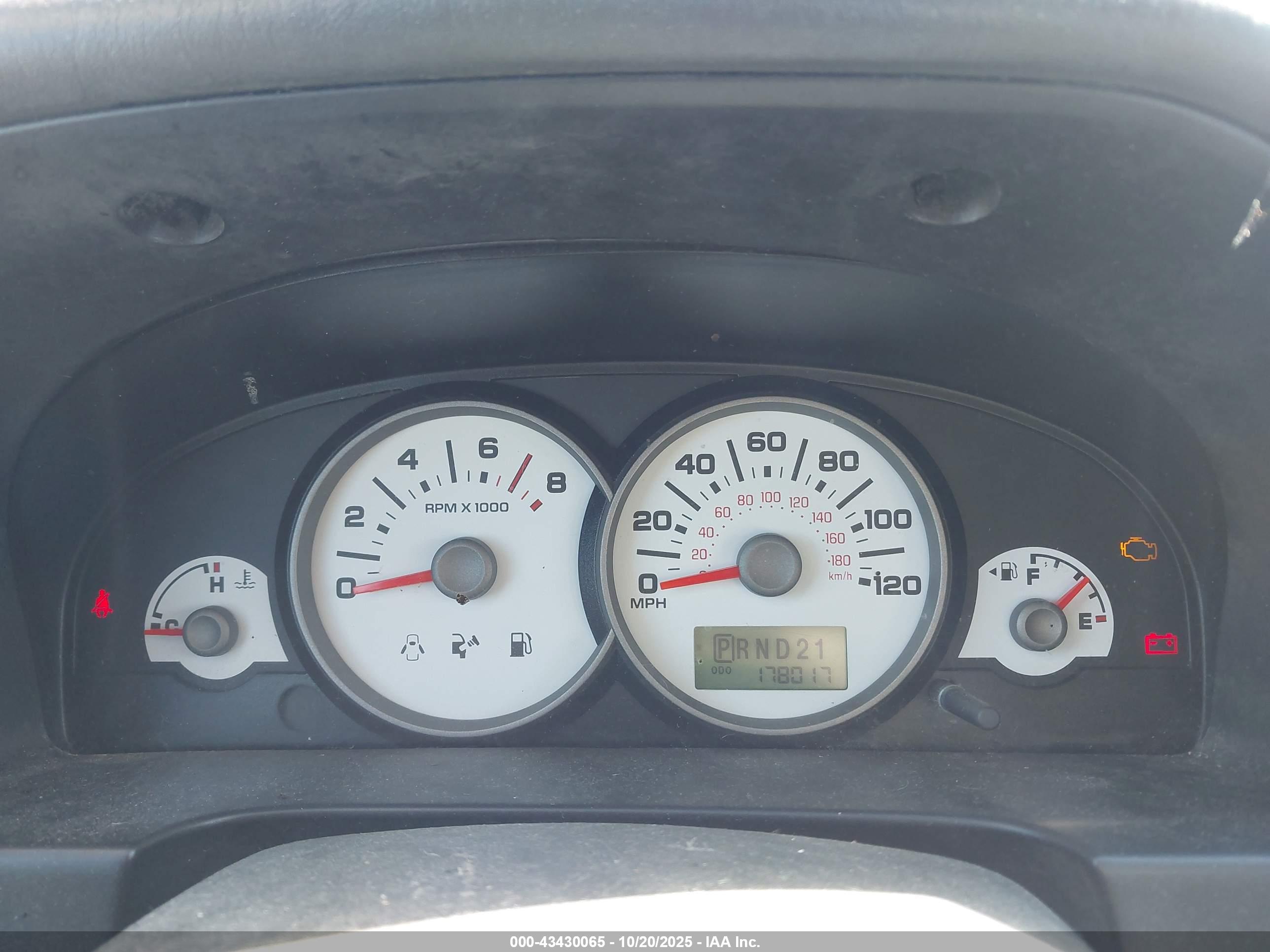 FORD ESCAPE image 7