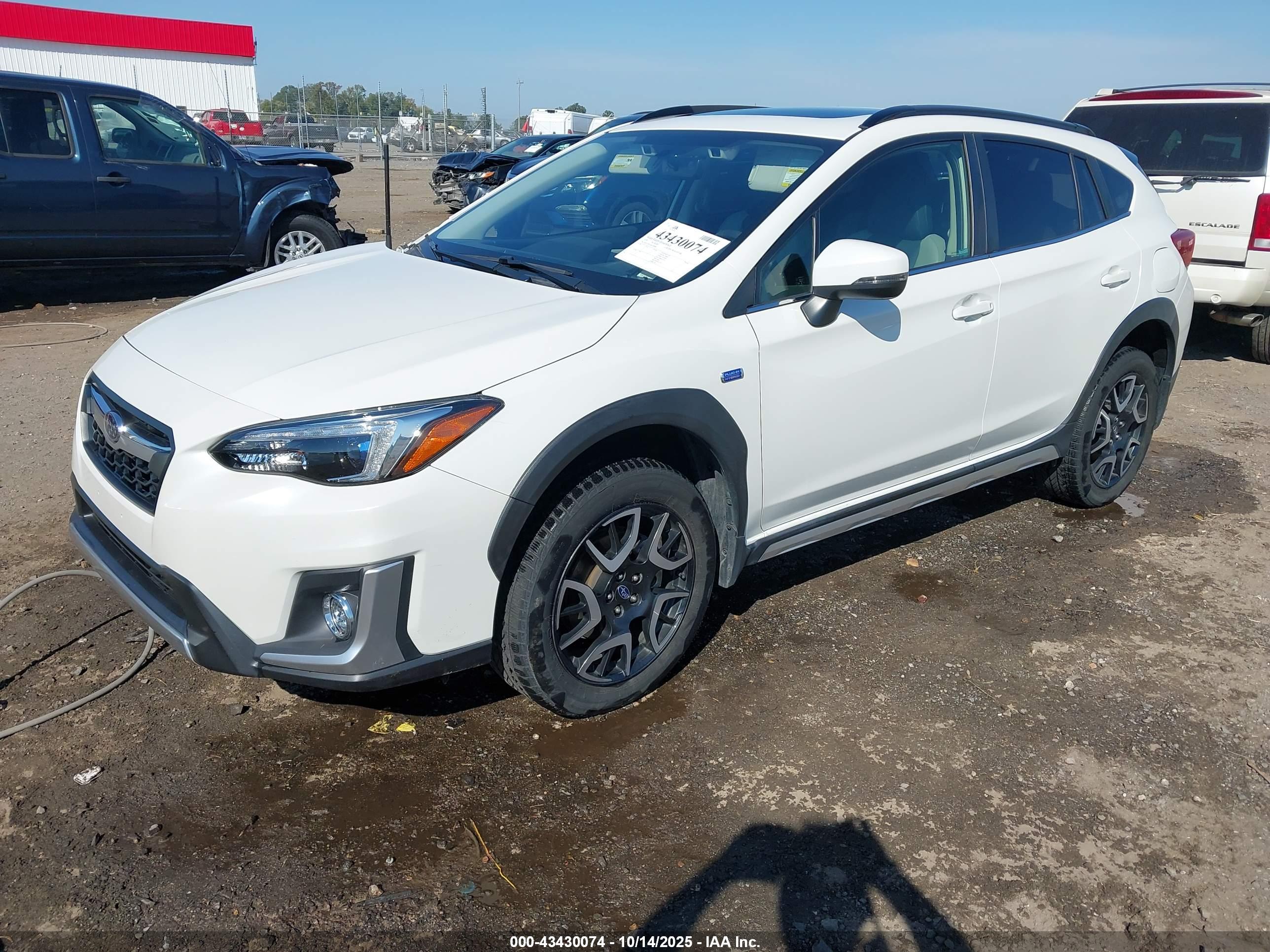 SUBARU CROSSTREK image 2